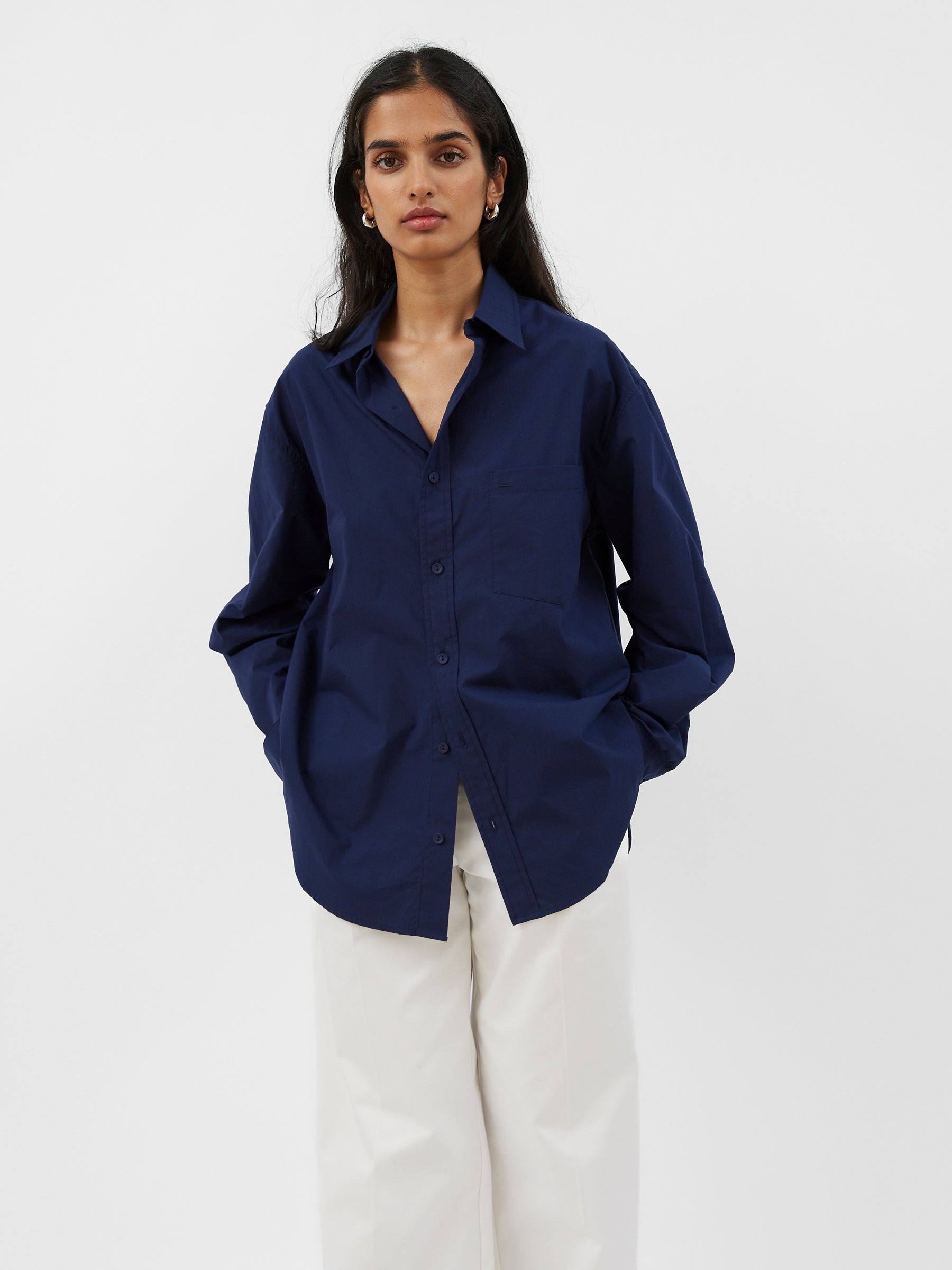 Matteau | Relaxed Shirt in Navy | The UNDONE