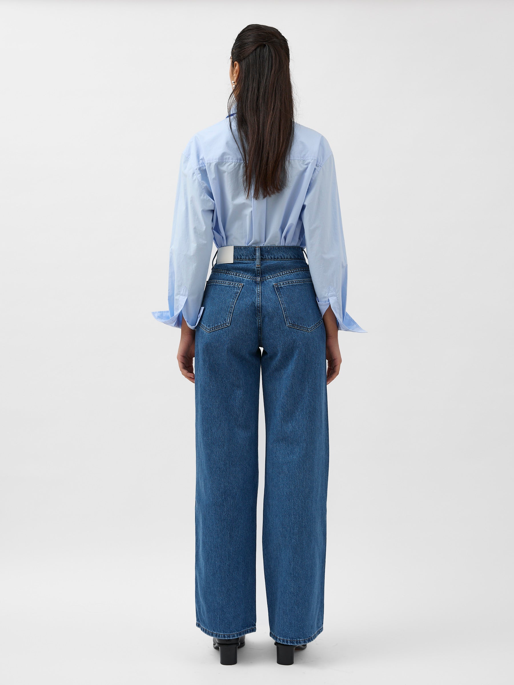 Matteau | Relaxed Shirt in Powder Blue | The UNDONE