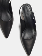 Nelson Made | Clara Point in Black | The UNDONE