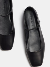 Nelson Made | Phoebe Flat in Black | The UNDONE