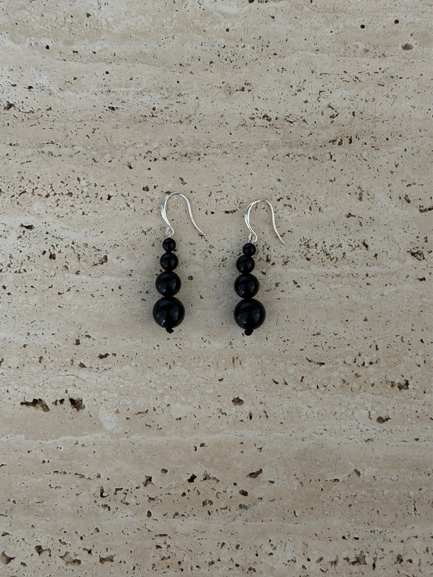 Remi Petite Beaded Earrings - Black Onyx | The UNDONE