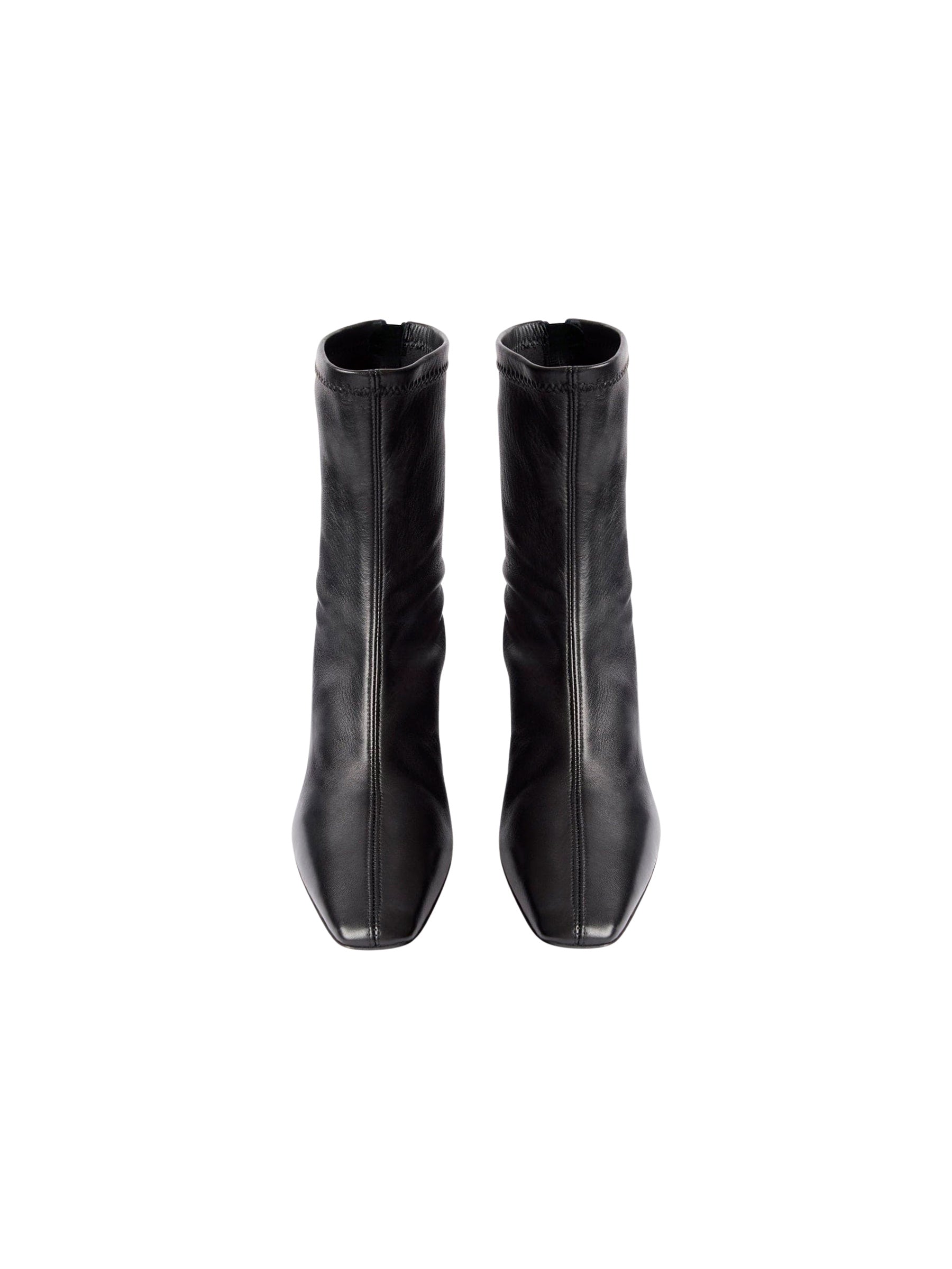 ESSEN | The Glove Boot in Black | The UNDONE