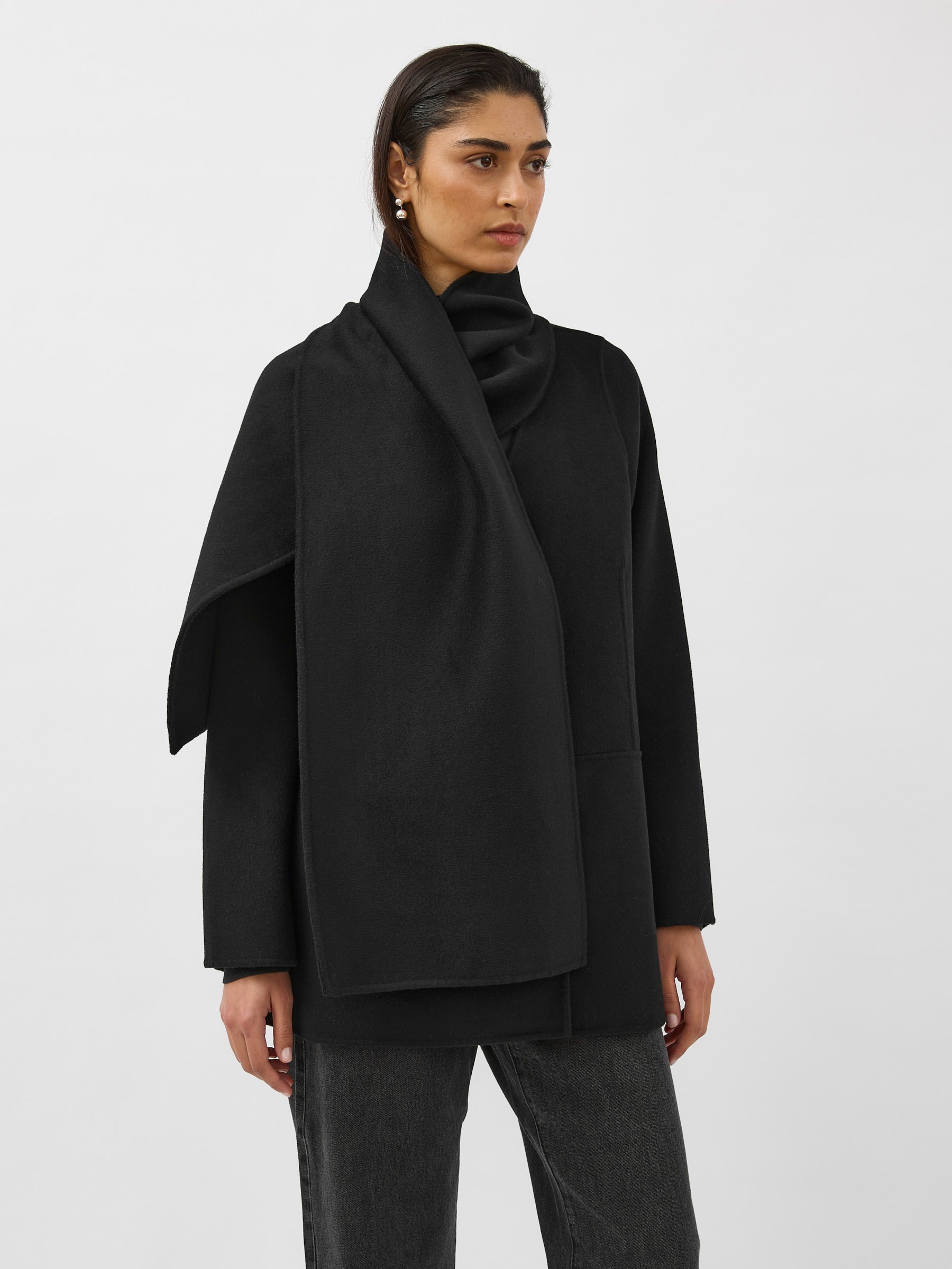 The_UNDONE_Marle_Jena_Coat_Black_C.jpg