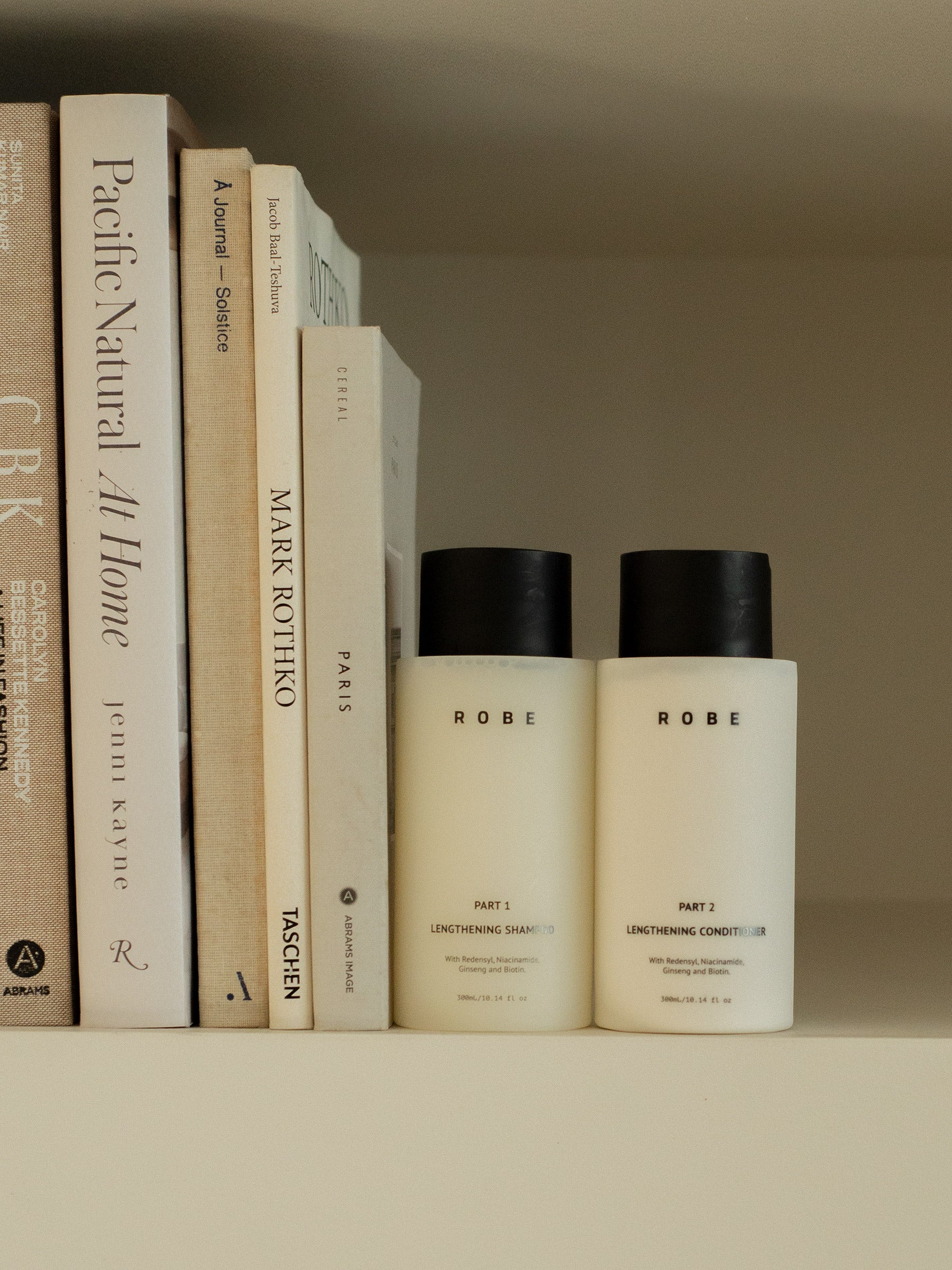 Robe Haircare | Lengthening Shampoo | The UNDONE