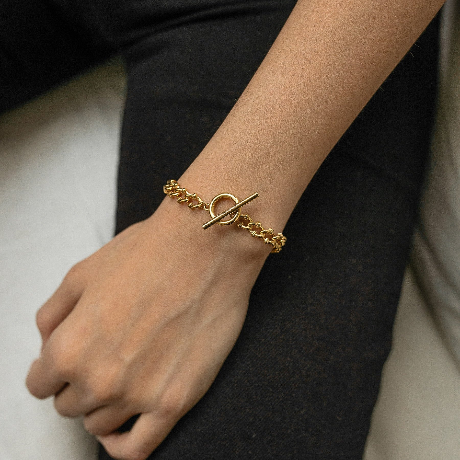 All Blues | DNA Bracelet in Gold Vermeil | The UNDONE