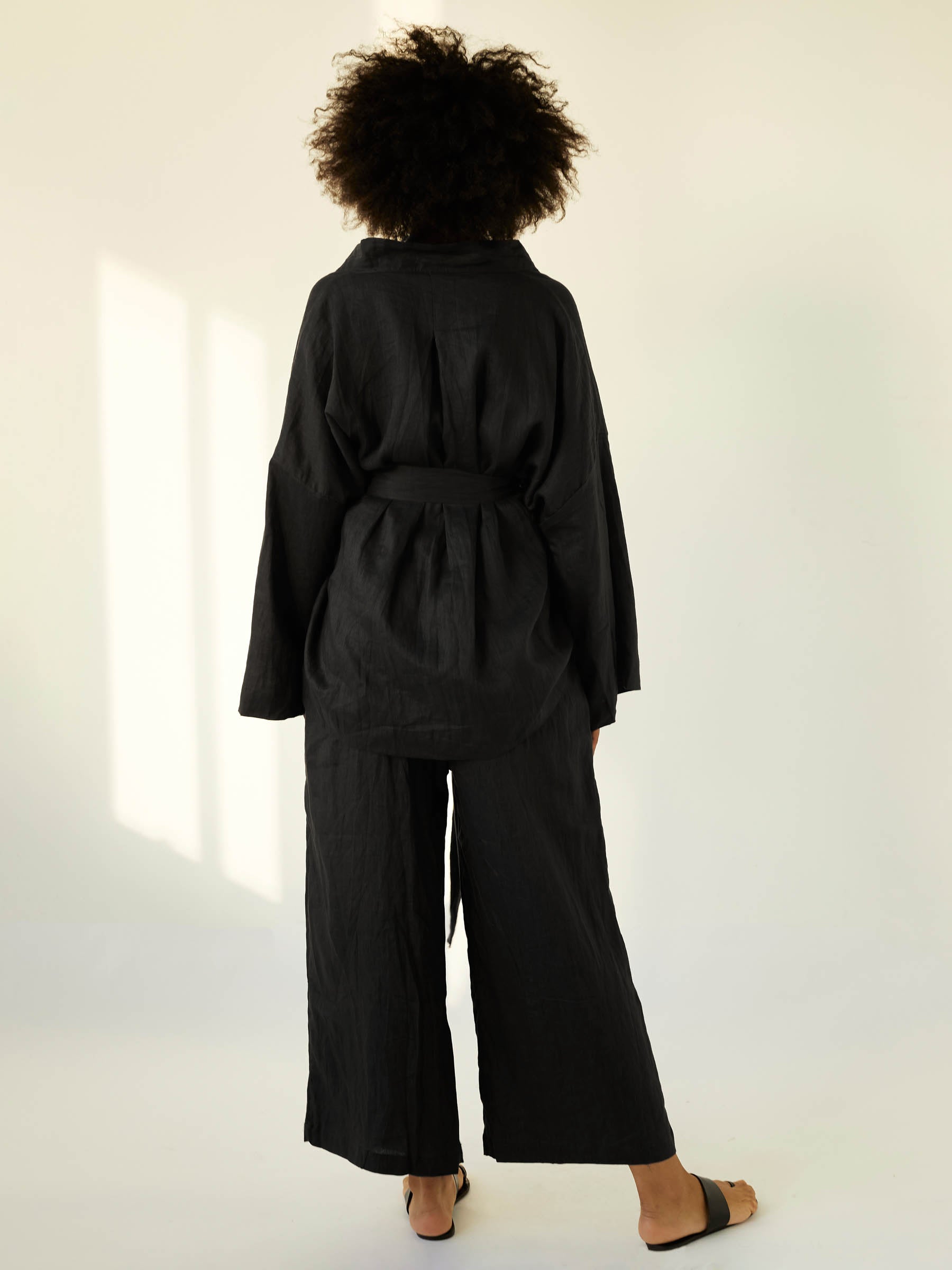 Deiji Studios | The 01 Linen Loungewear Set Long in Deep Black | The UNDONE