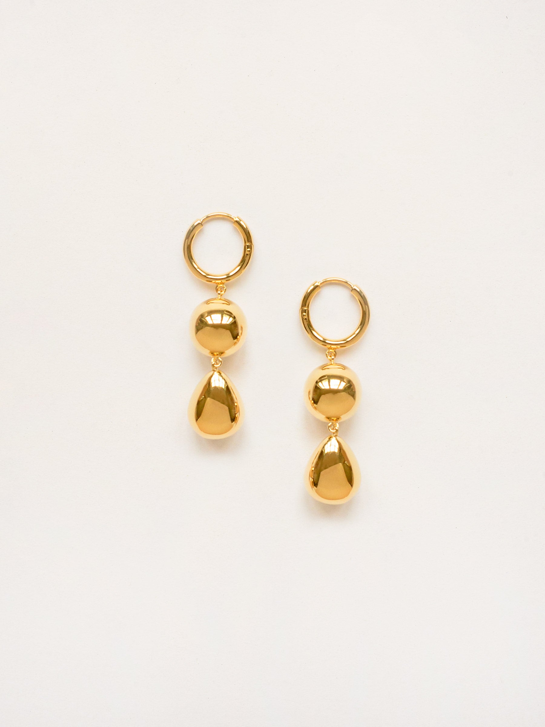 LIÉ STUDIO | The Cathrine Earring in Gold | The UNDONE