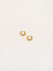 Rylan | Smooth Organic Huggies in Gold | The UNDONE