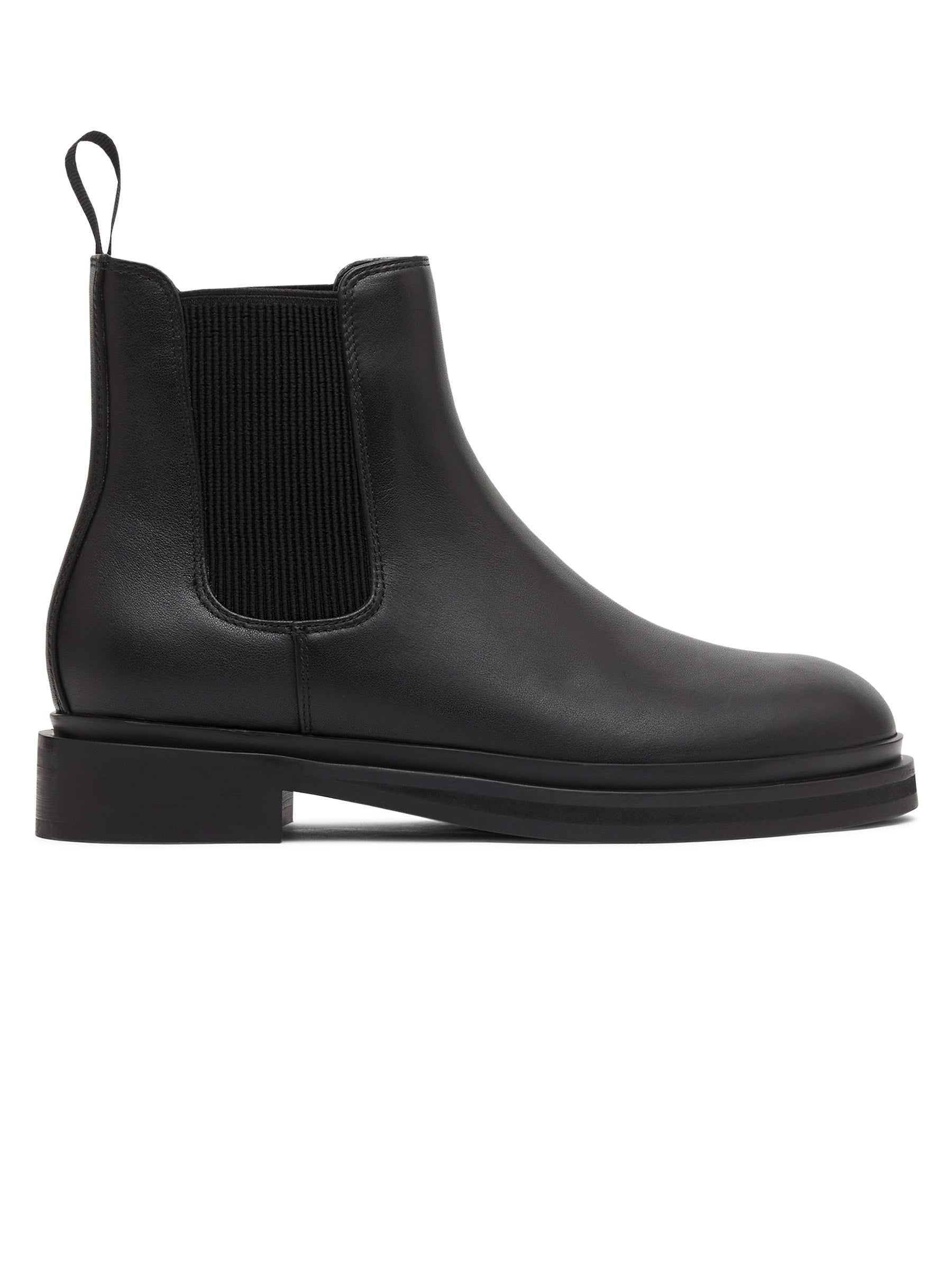 St. Agni | Utility Boot in Black | The UNDONE