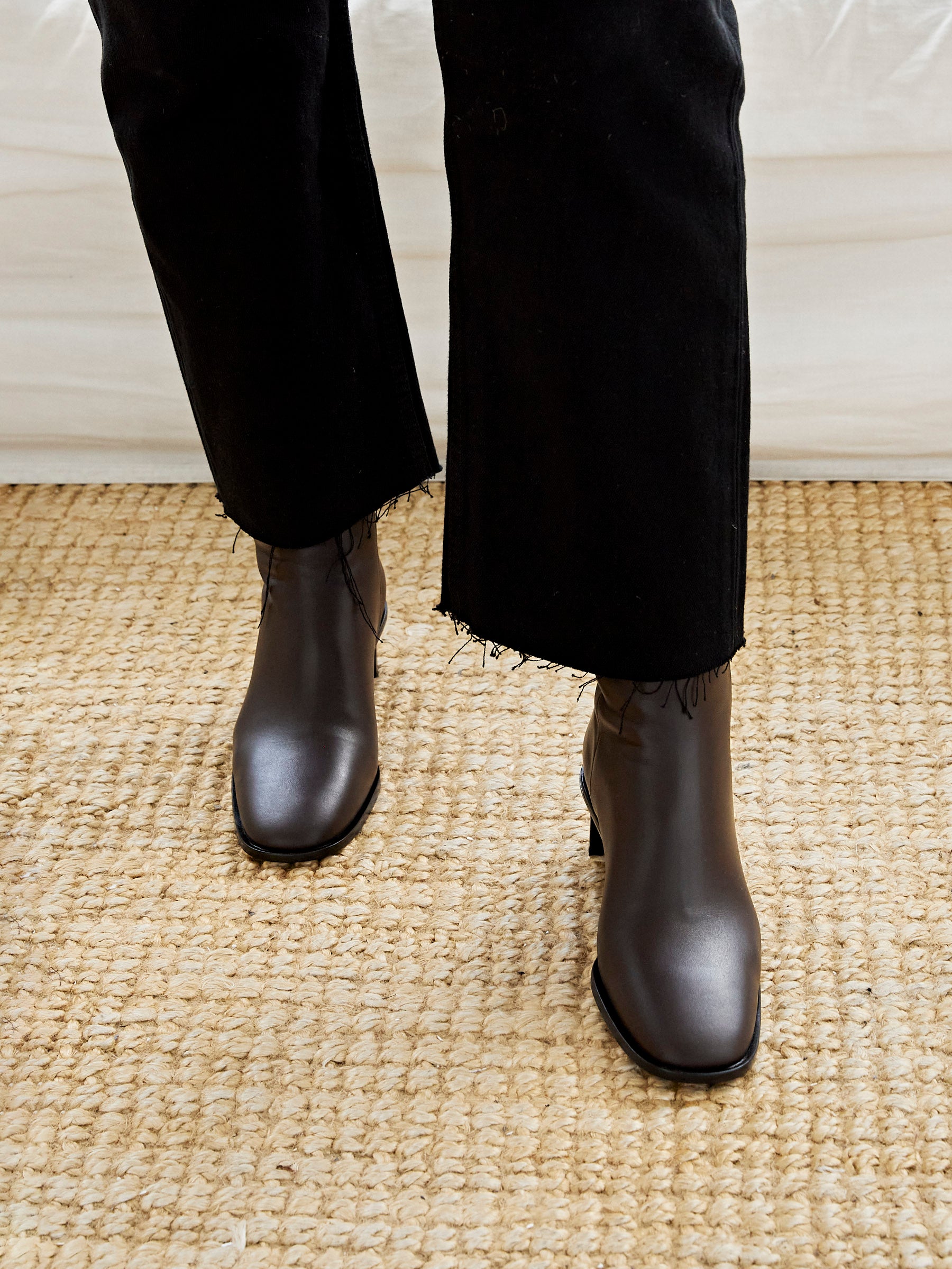 【A.EMERY】Soma レザー アンクルブーツ A.Emery | Brown Soma Boot | The UNDONE