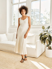 Anna Quan | Scarlet Dress in White | The UNDONE