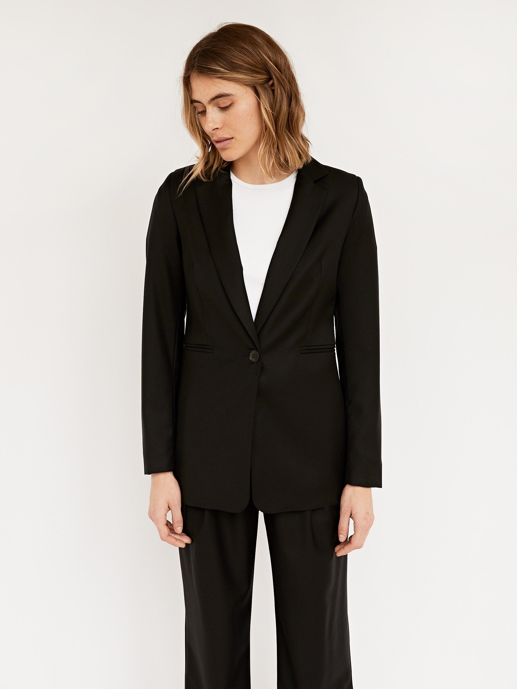 Arnsdorf | Black Celeste Suit Jacket | The UNDONE
