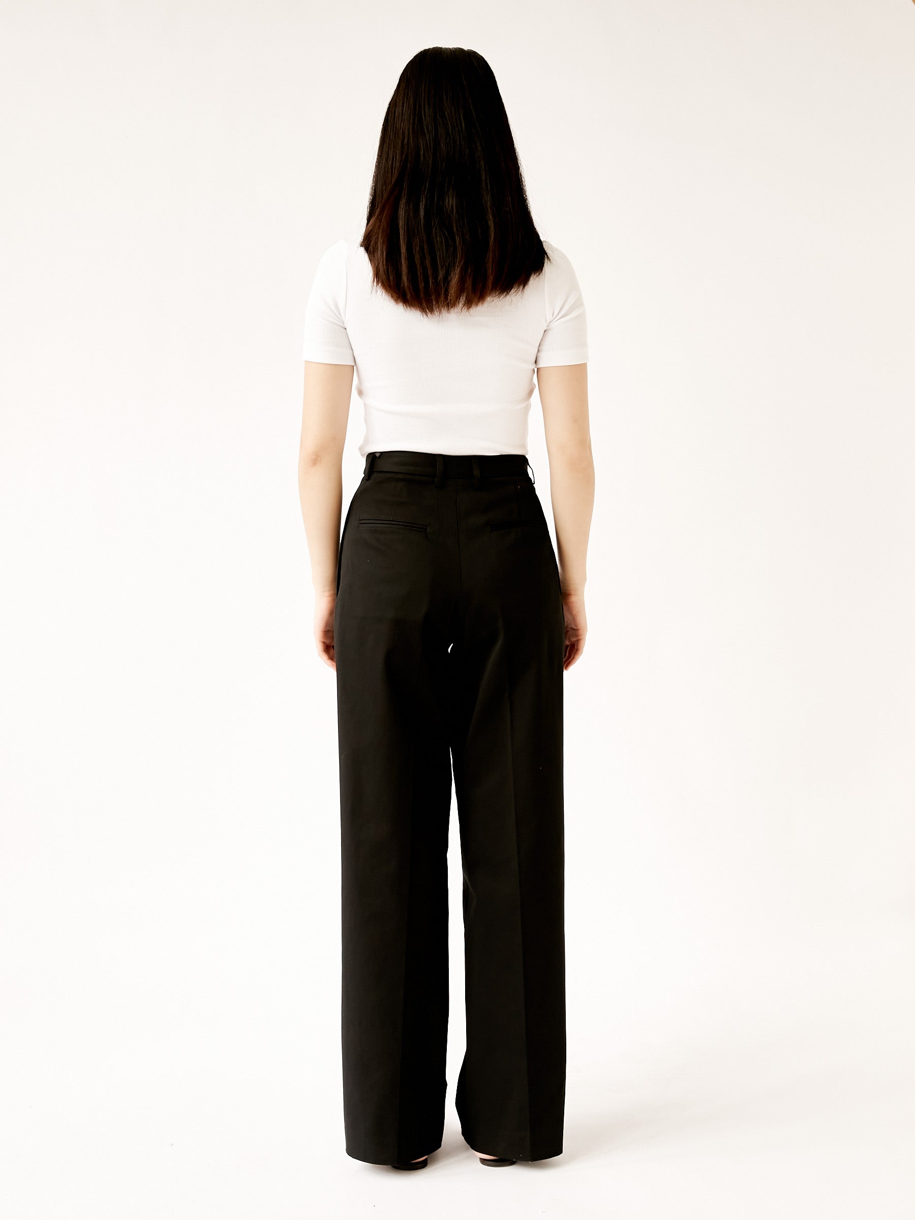 Arnsdorf | Clara Top in White | The UNDONE