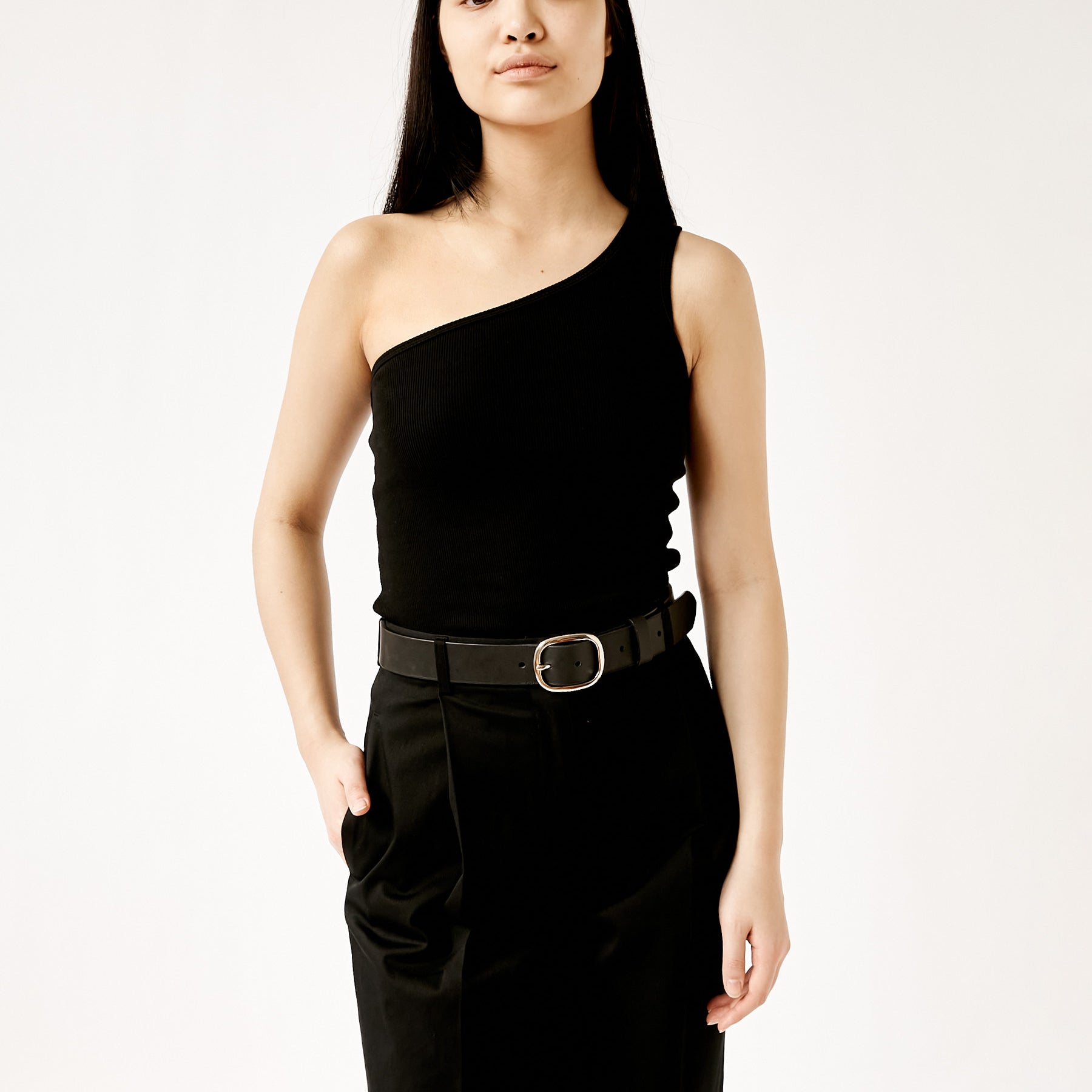 Arnsdorf | Pia Tank in Black | The UNDONE