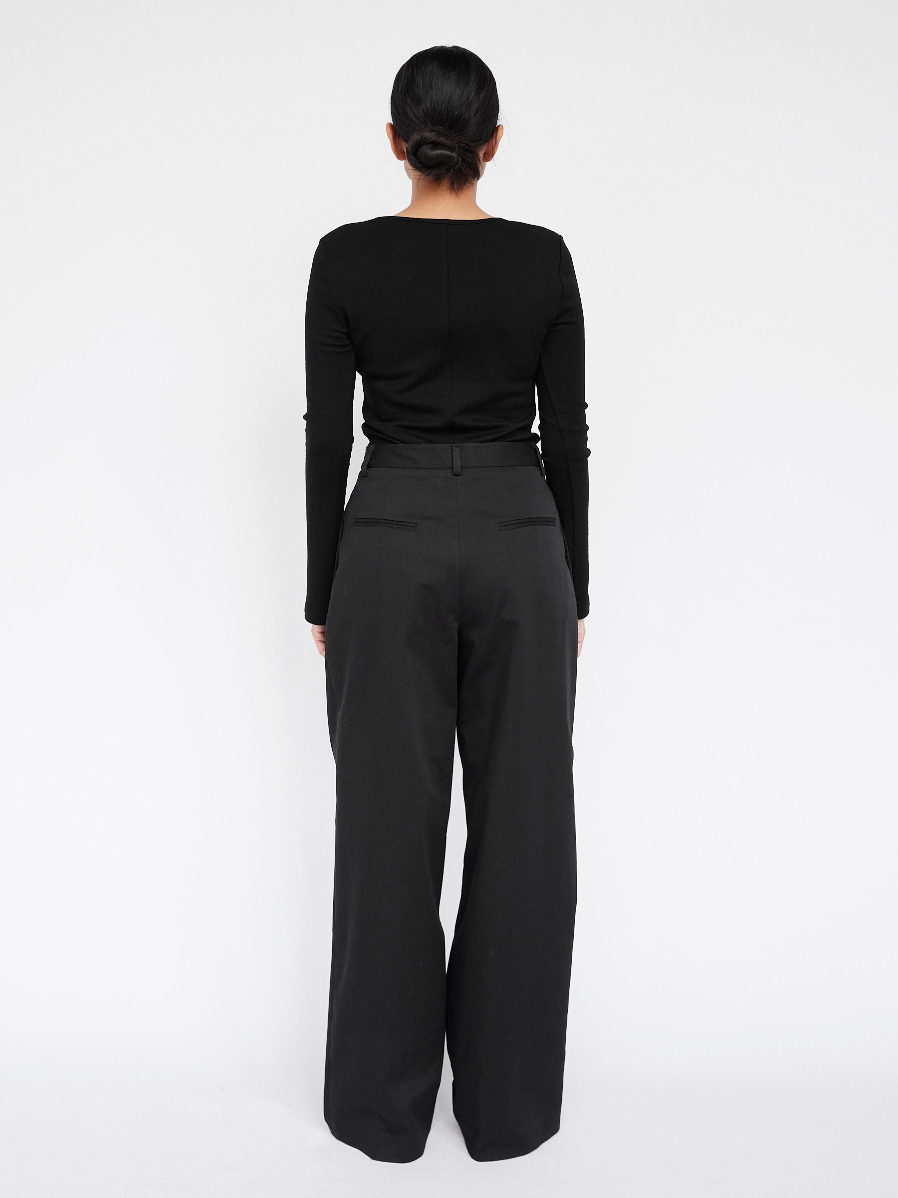 Arnsdorf | Stephanie Top in Black | The UNDONE