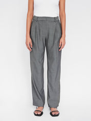 Arnsdorf | Tailored Trouser in Grey Herringbone | The UNDONE