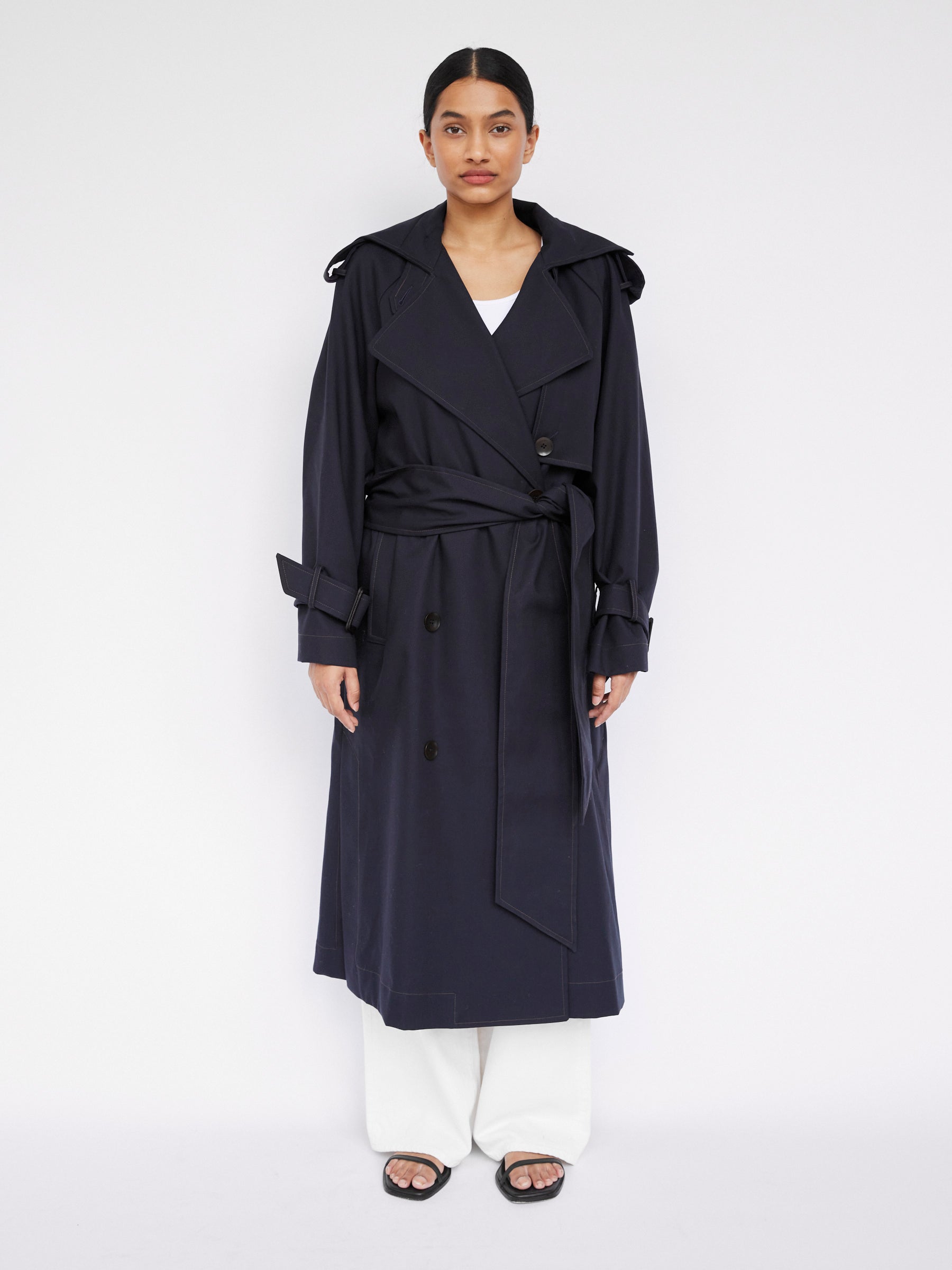 Arnsdorf | Alessandra Trench in French Navy | The UNDONE