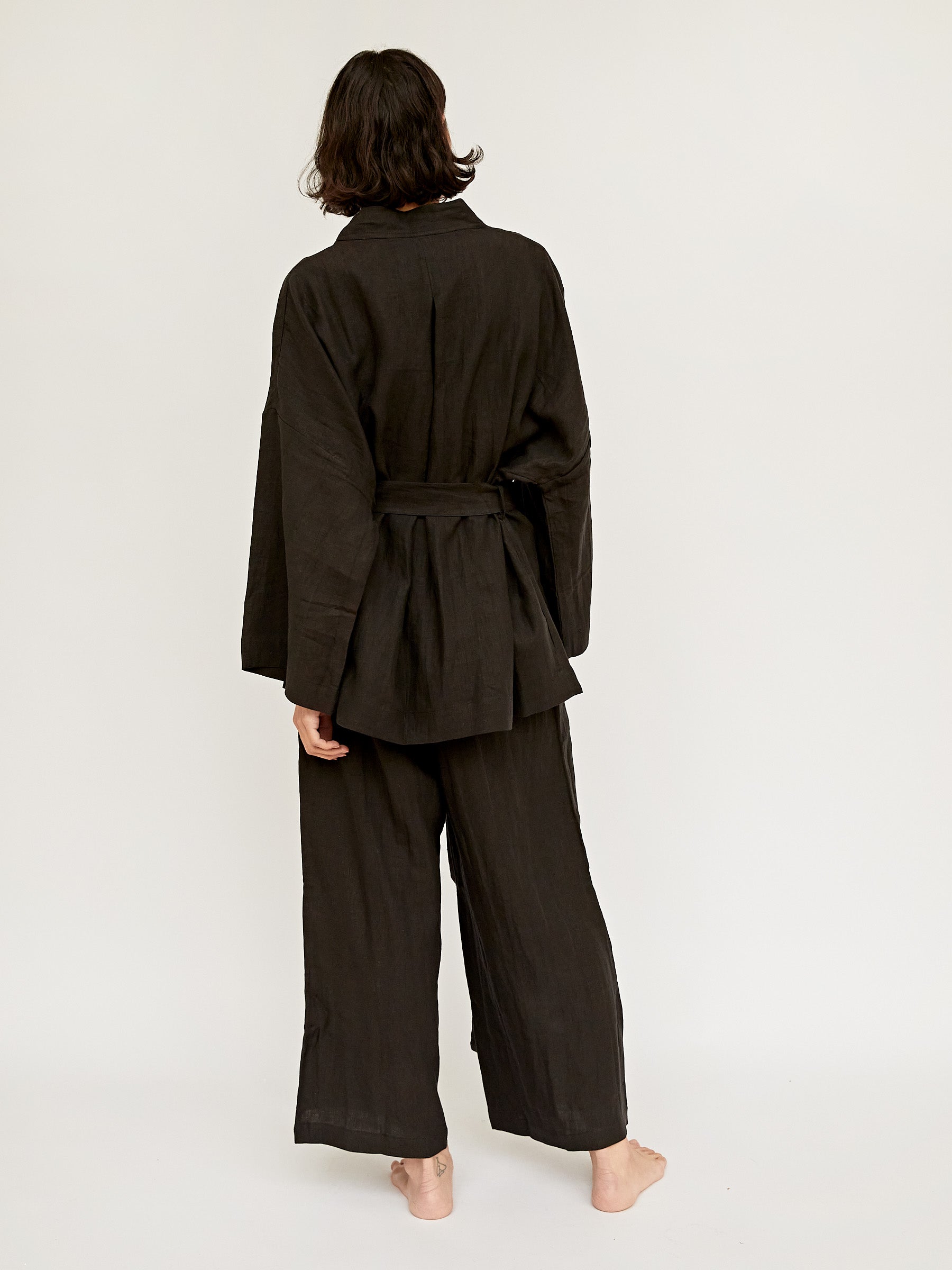 Deiji Studios | The 01 Linen Loungewear Set Long in Deep Black | The UNDONE