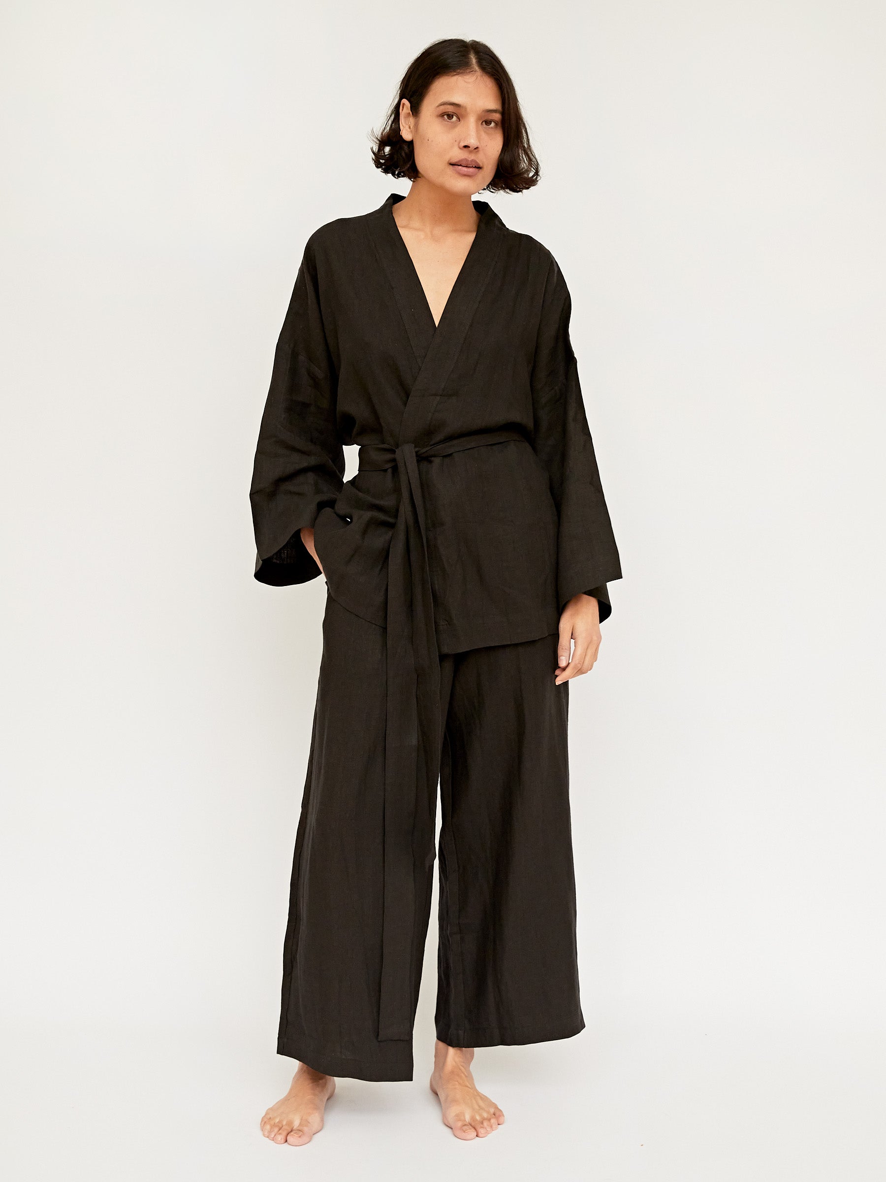 Deiji Studios | The 01 Linen Loungewear Set Long in Deep Black | The UNDONE