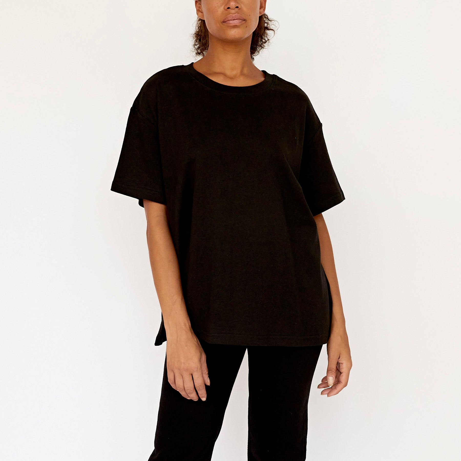 Deiji Studios | The Leisure Tee in Black | The UNDONE