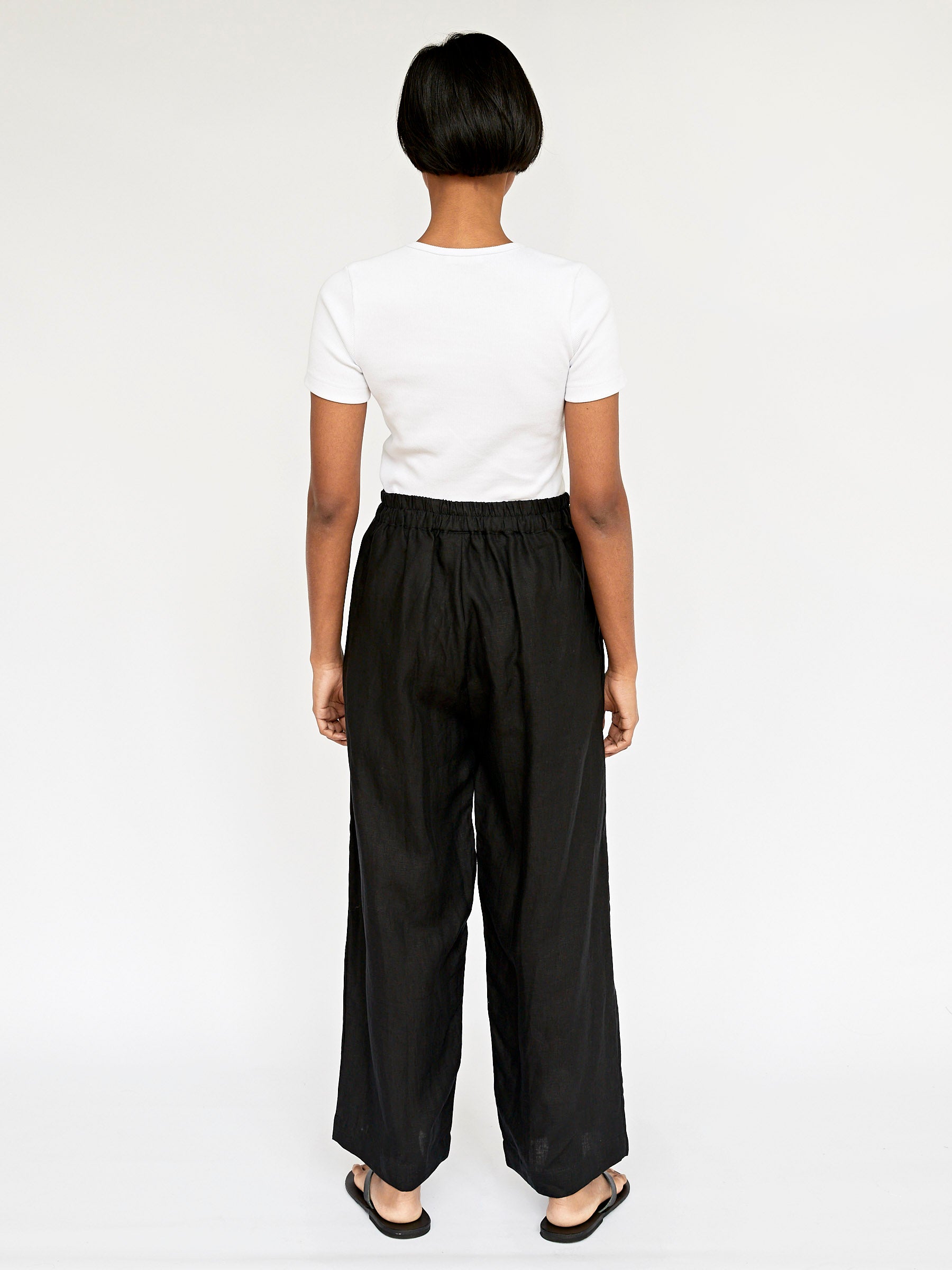 Deiji Studios | The Rise Pant in Deep Black | The UNDONE