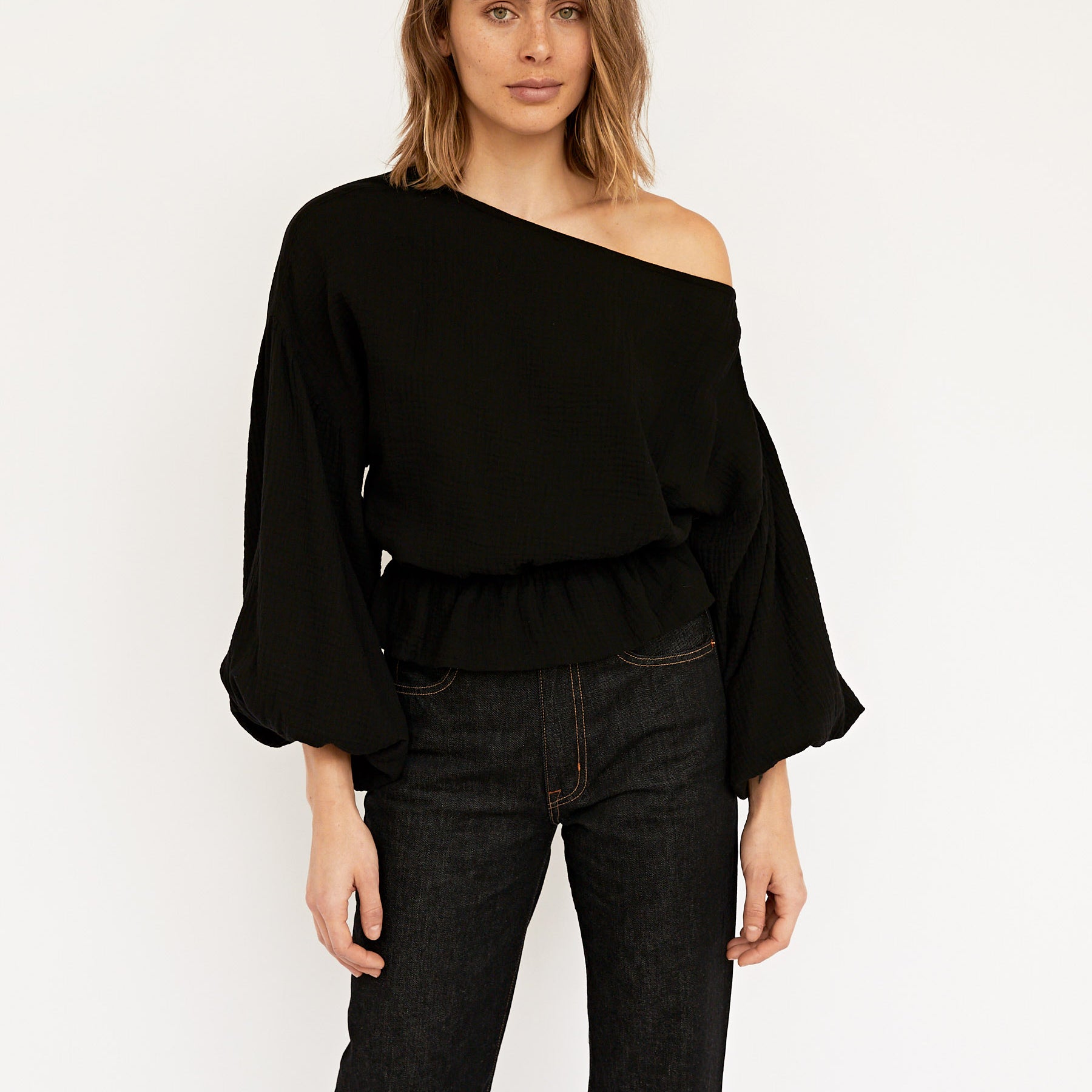Dominique Healy | Anna Frill Blouse in Black | The UNDONE