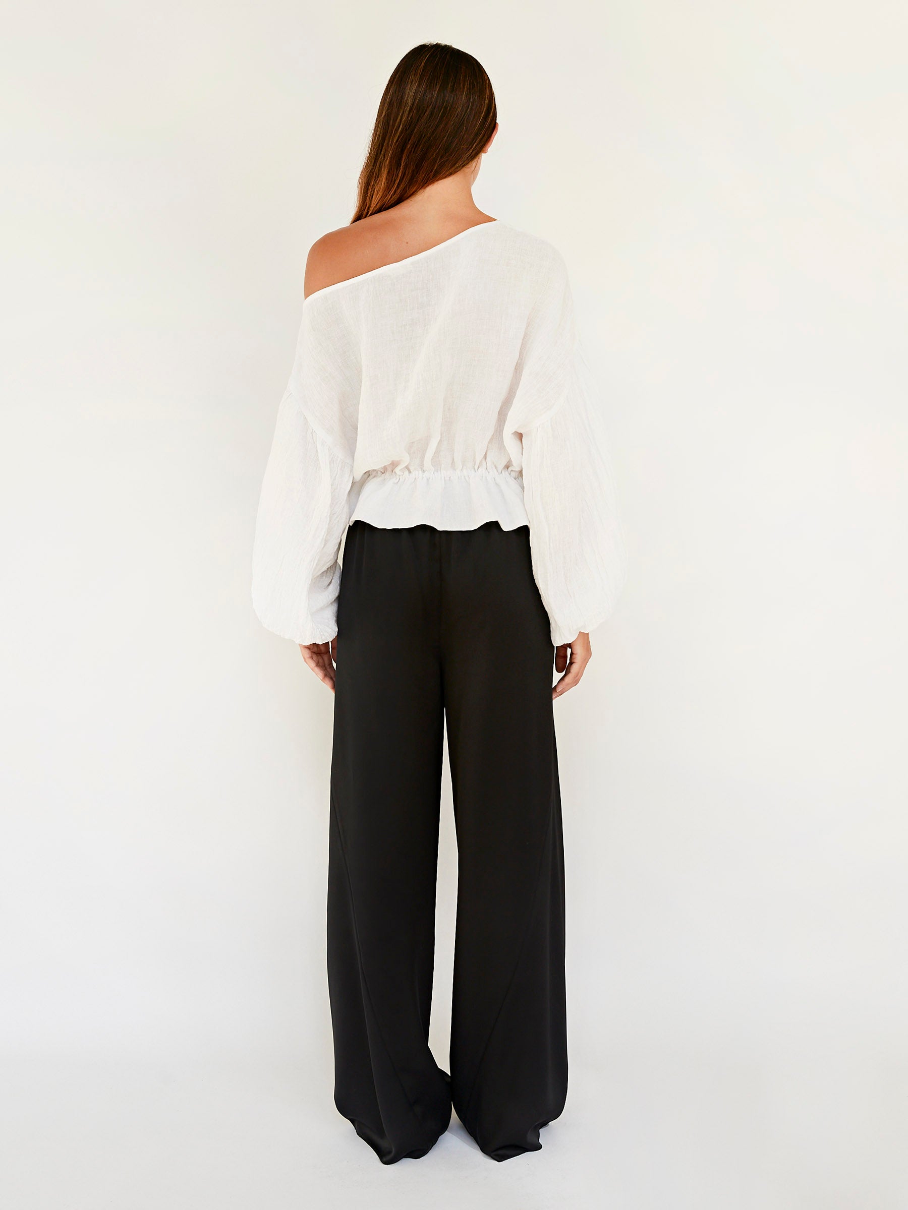 Dominique Healy | Anna Frill Blouse in White | The UNDONE