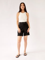 St. Agni | Linen Lola Shorts in Black | The UNDONE
