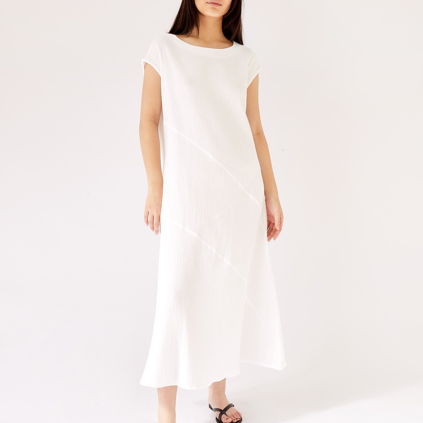 Honour Apparel | Viva Dress in White | The UNDONE