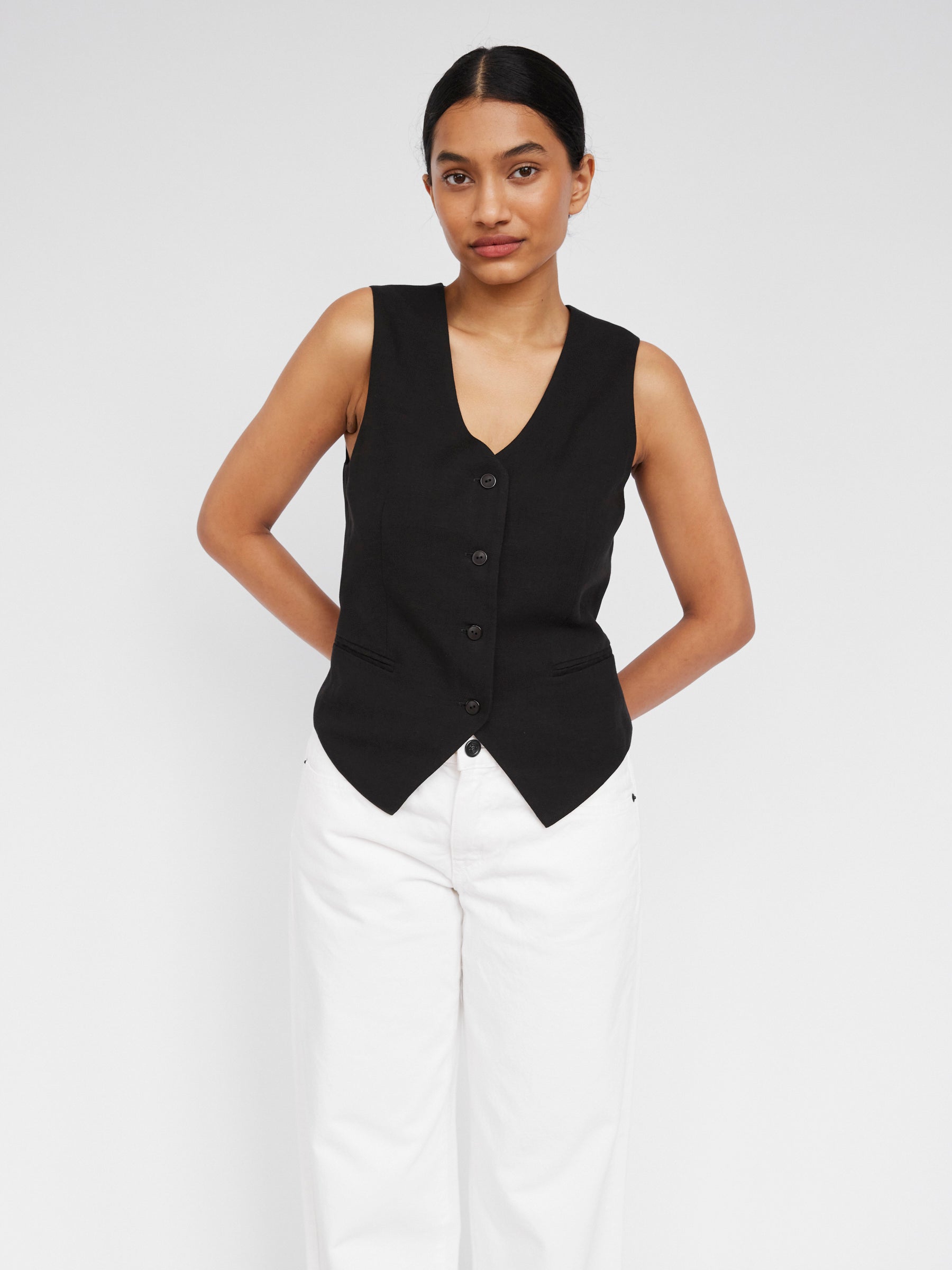 Hyde vest clearance
