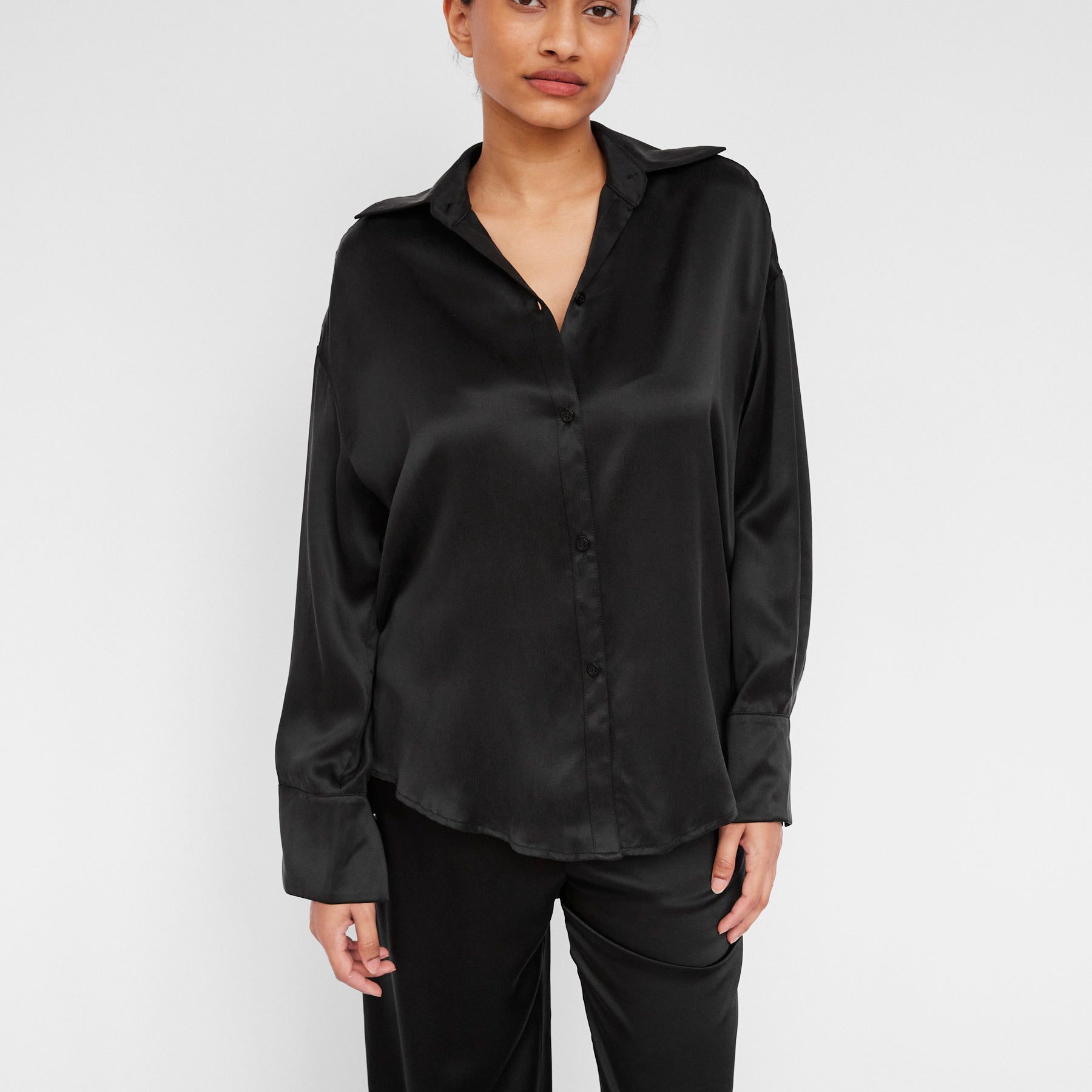 Hyde & Stone | Dominique Silk Shirt in Black | The UNDONE