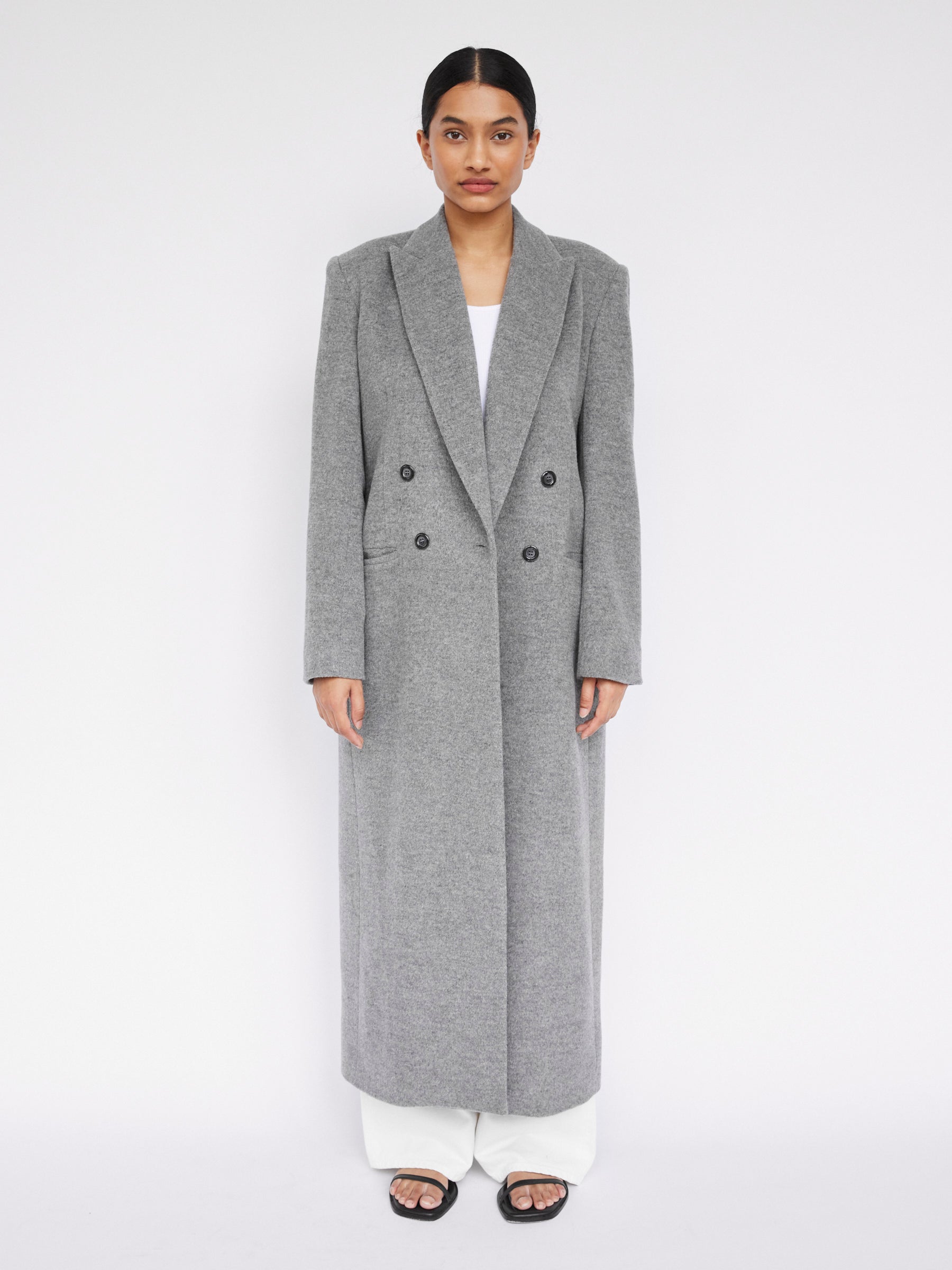 Hyde & Stone | Pernille Coat in Grey | The UNDONE
