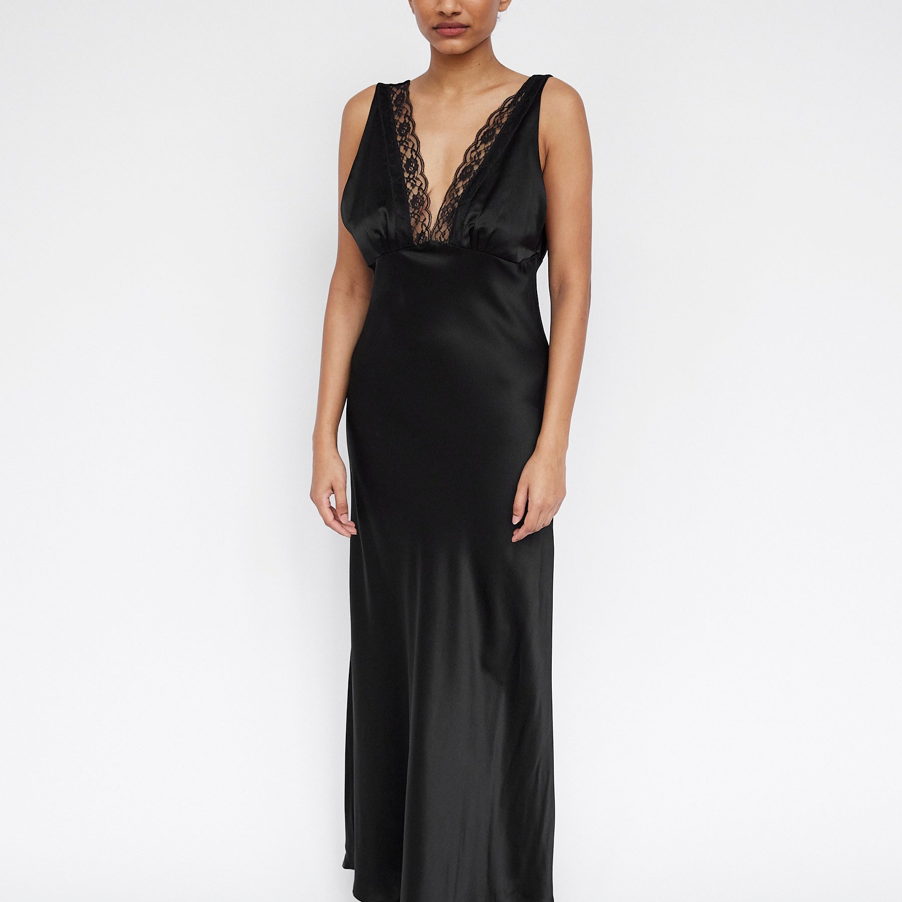 Maison Essentiele | Vintage Nightgown in Black | The UNDONE