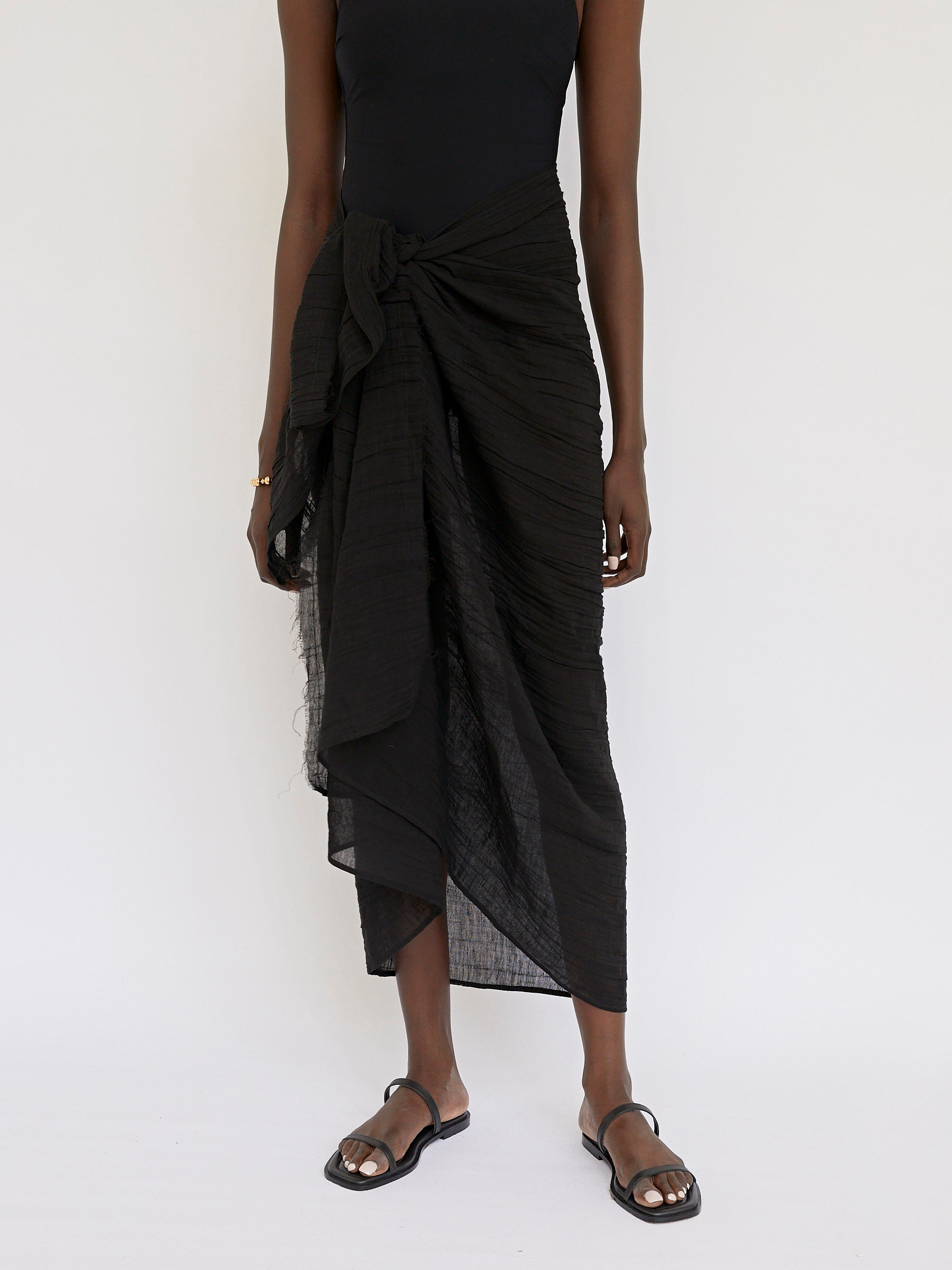 Marle | Alma Sarong in Black | The UNDONE