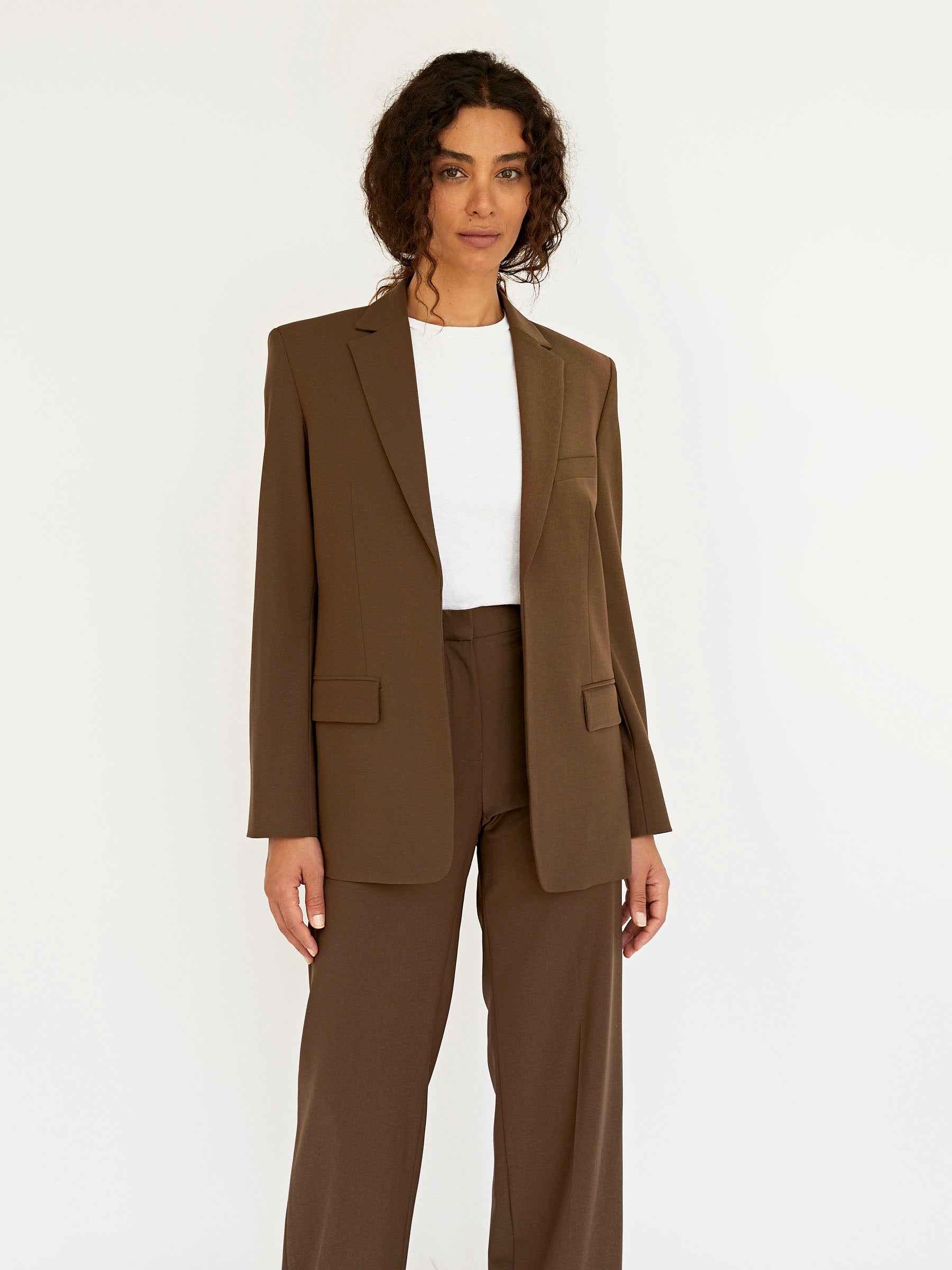 Matteau | Relaxed Tailored Blazer in Coffee | The UNDONE