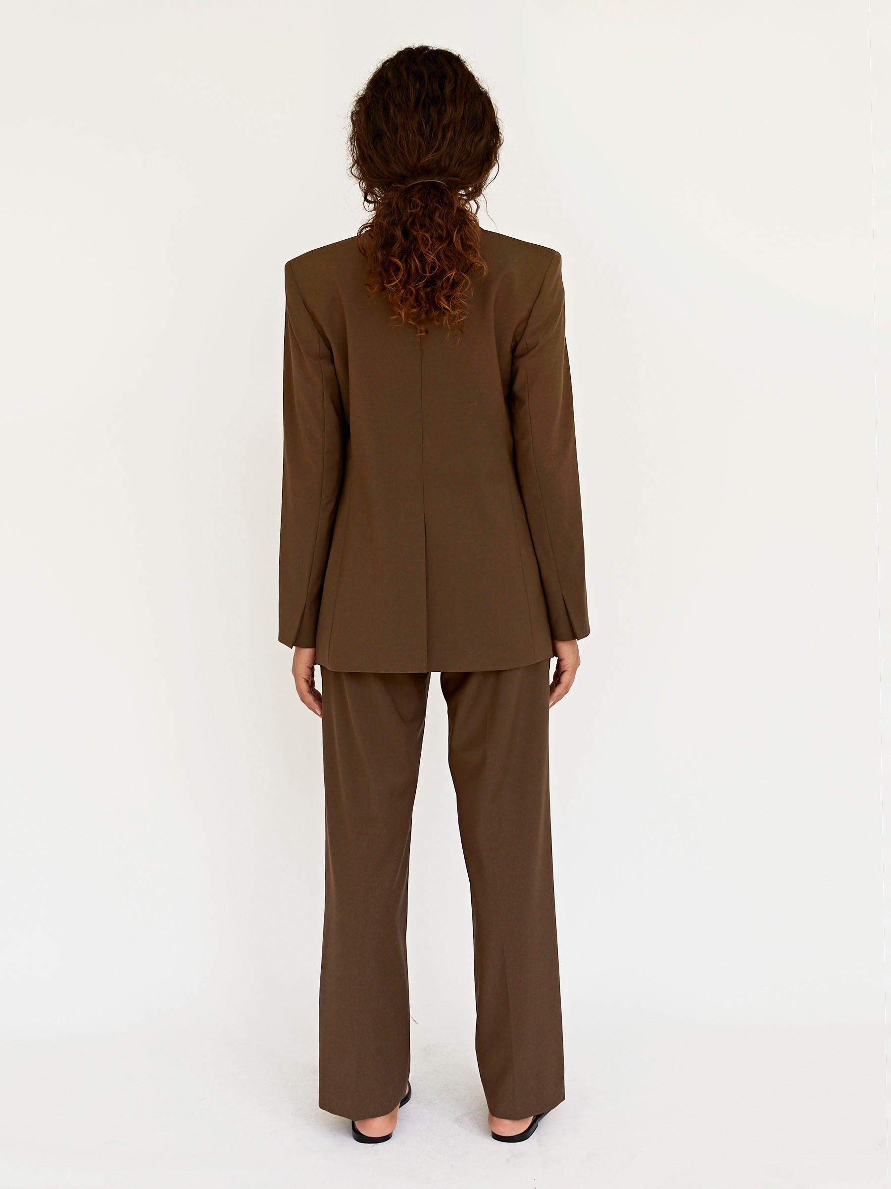 Matteau | Relaxed Tailored Blazer in Coffee | The UNDONE