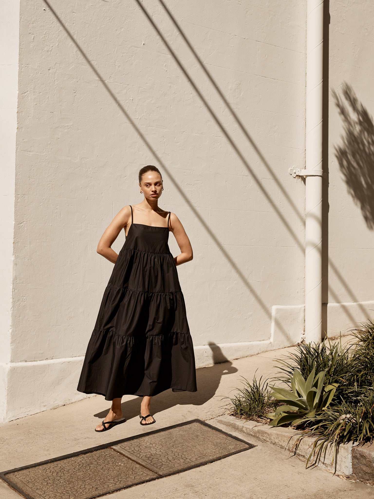 Long black tiered dress hotsell