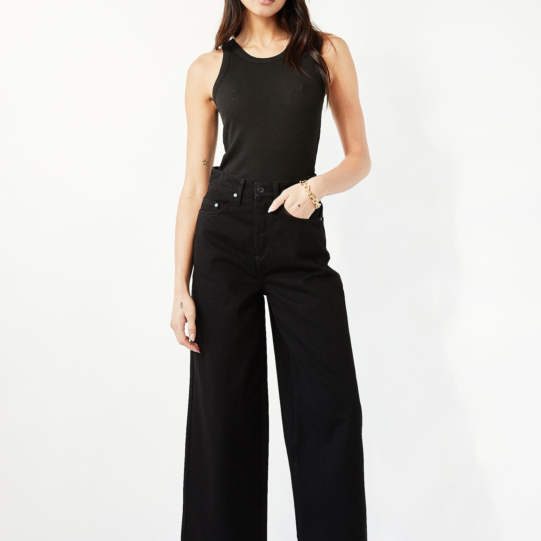 Sir The Label | Wide Leg Jean in Black | The UNDONE