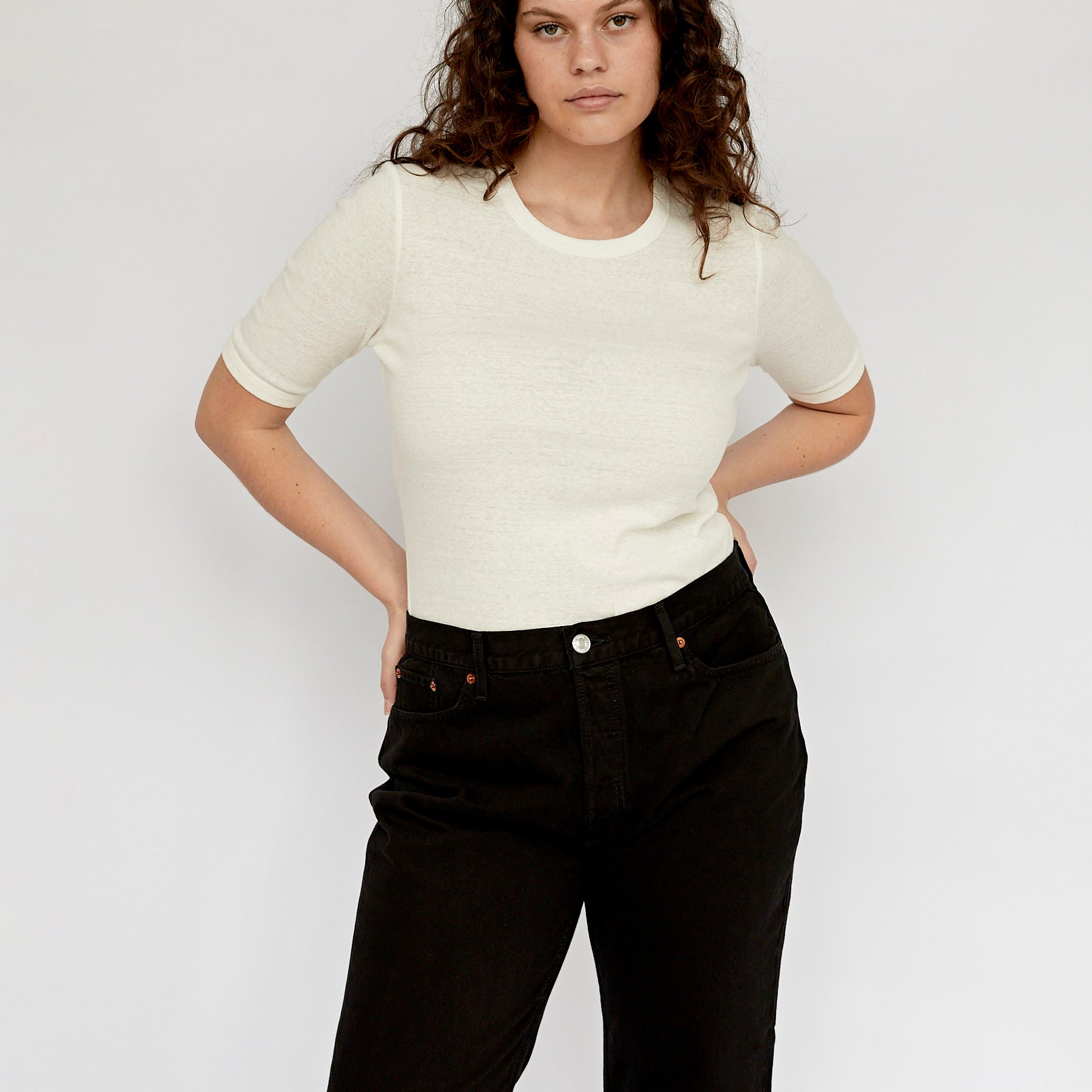 St. Agni | 70s Tee in White | The UNDONE