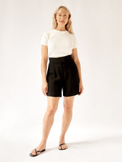 St. Agni | Linen Lola Shorts in Black | The UNDONE
