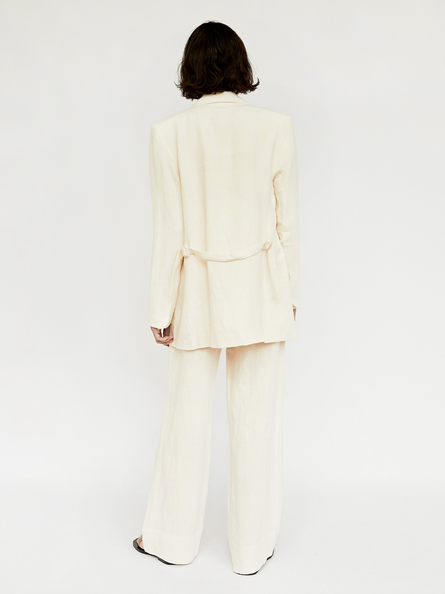 St. Agni | Linen Silhouette Blazer in Ivory | The UNDONE
