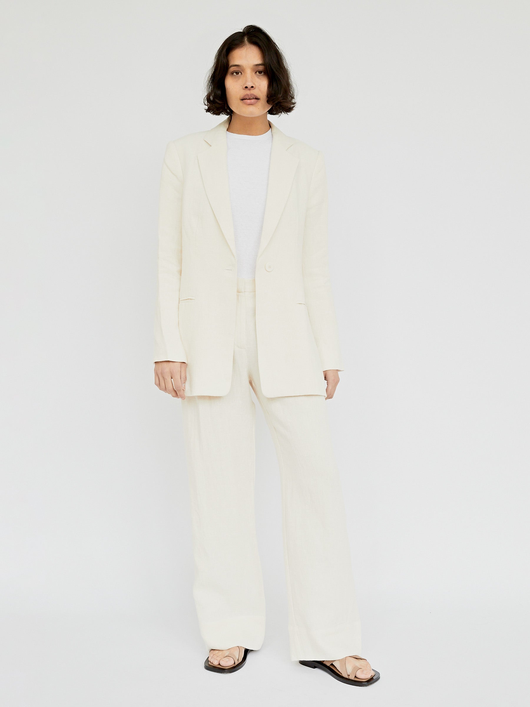 St. Agni | Linen Silhouette Blazer in Ivory | The UNDONE