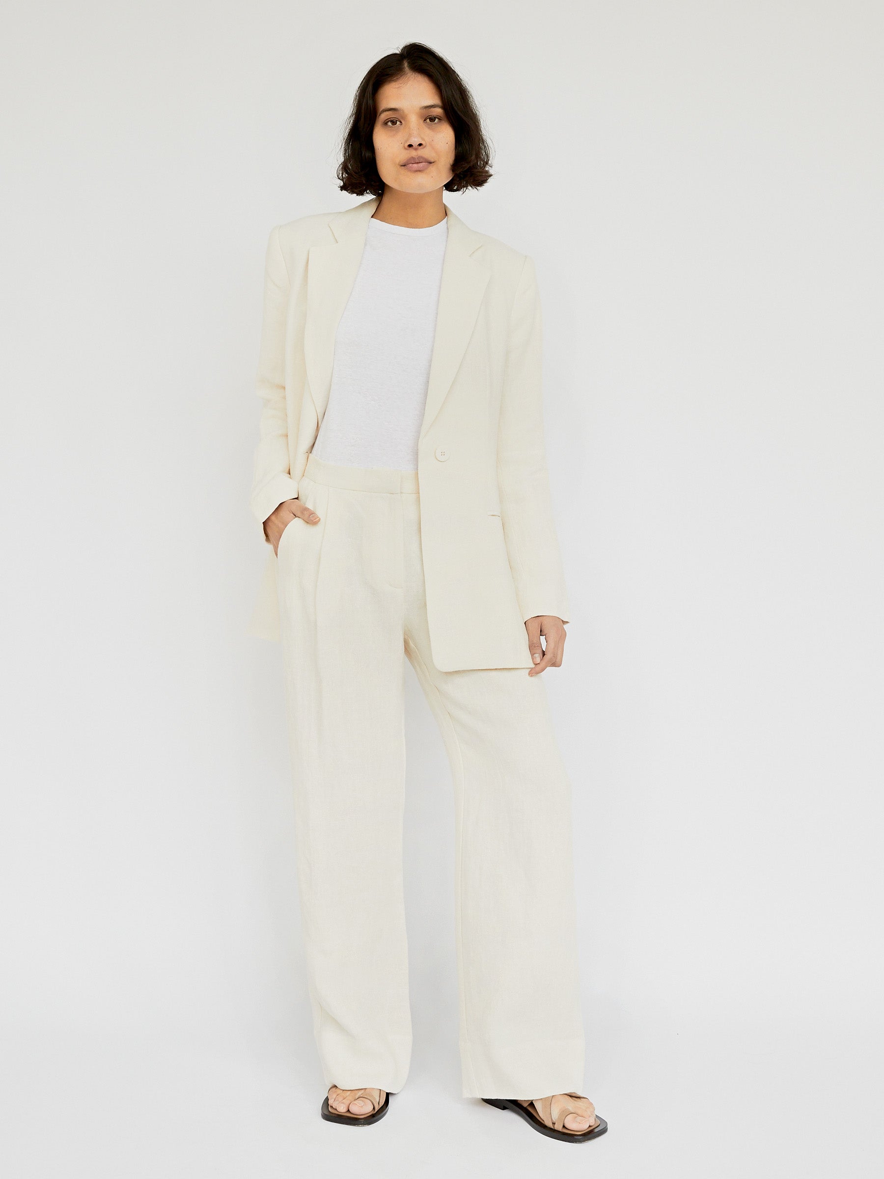 St. Agni | Linen Silhouette Blazer in Ivory | The UNDONE
