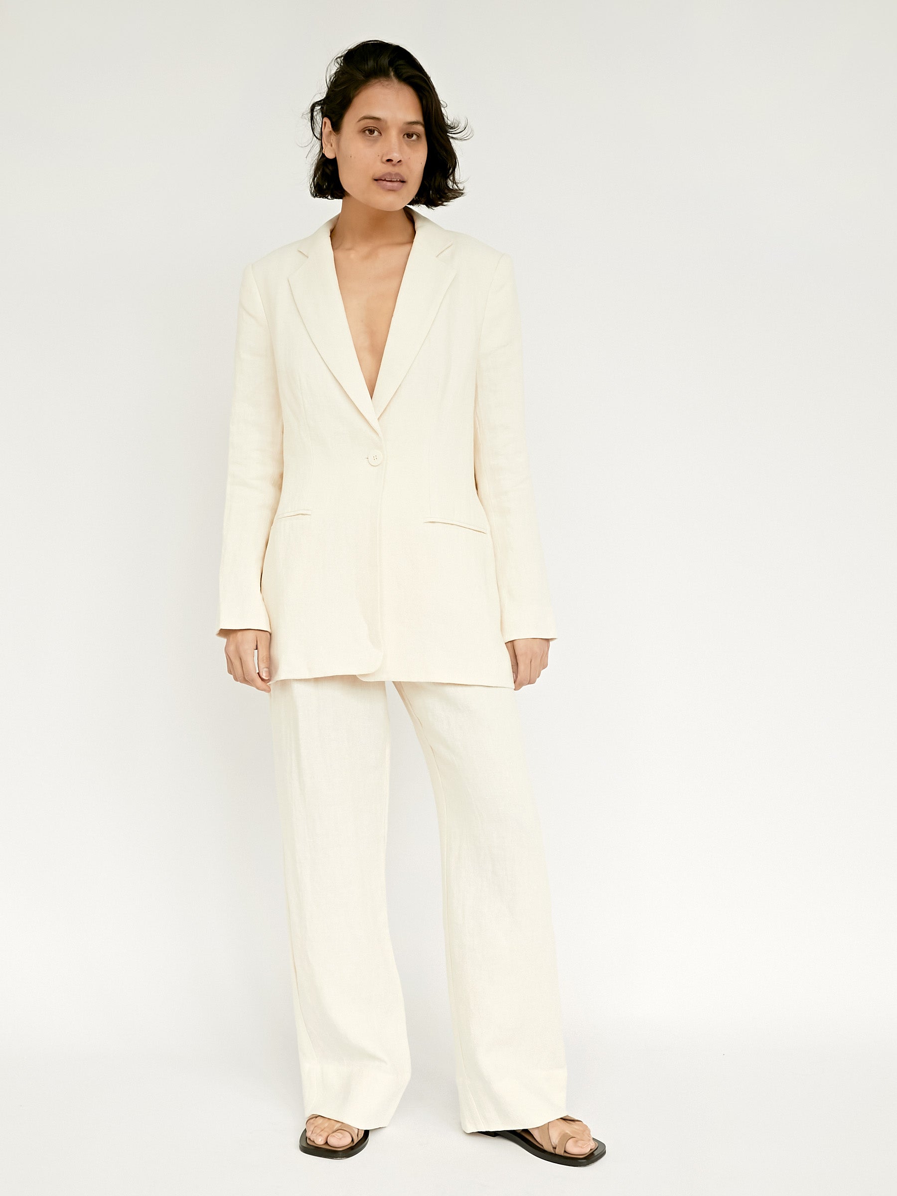 St. Agni Ivory Linen Silhouette Blazer The UNDONE