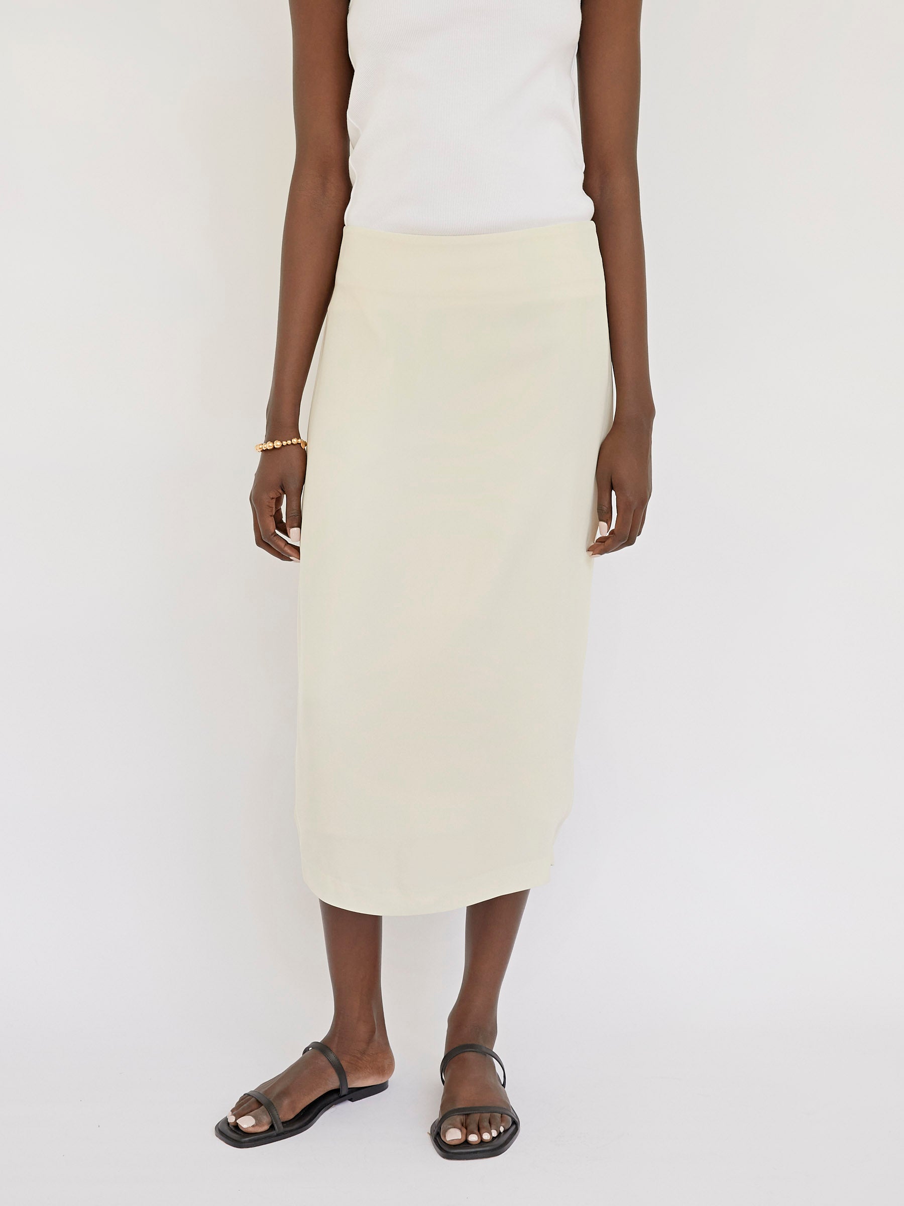 St. Agni | Low Waist Pencil Skirt in Cool White | The UNDONE