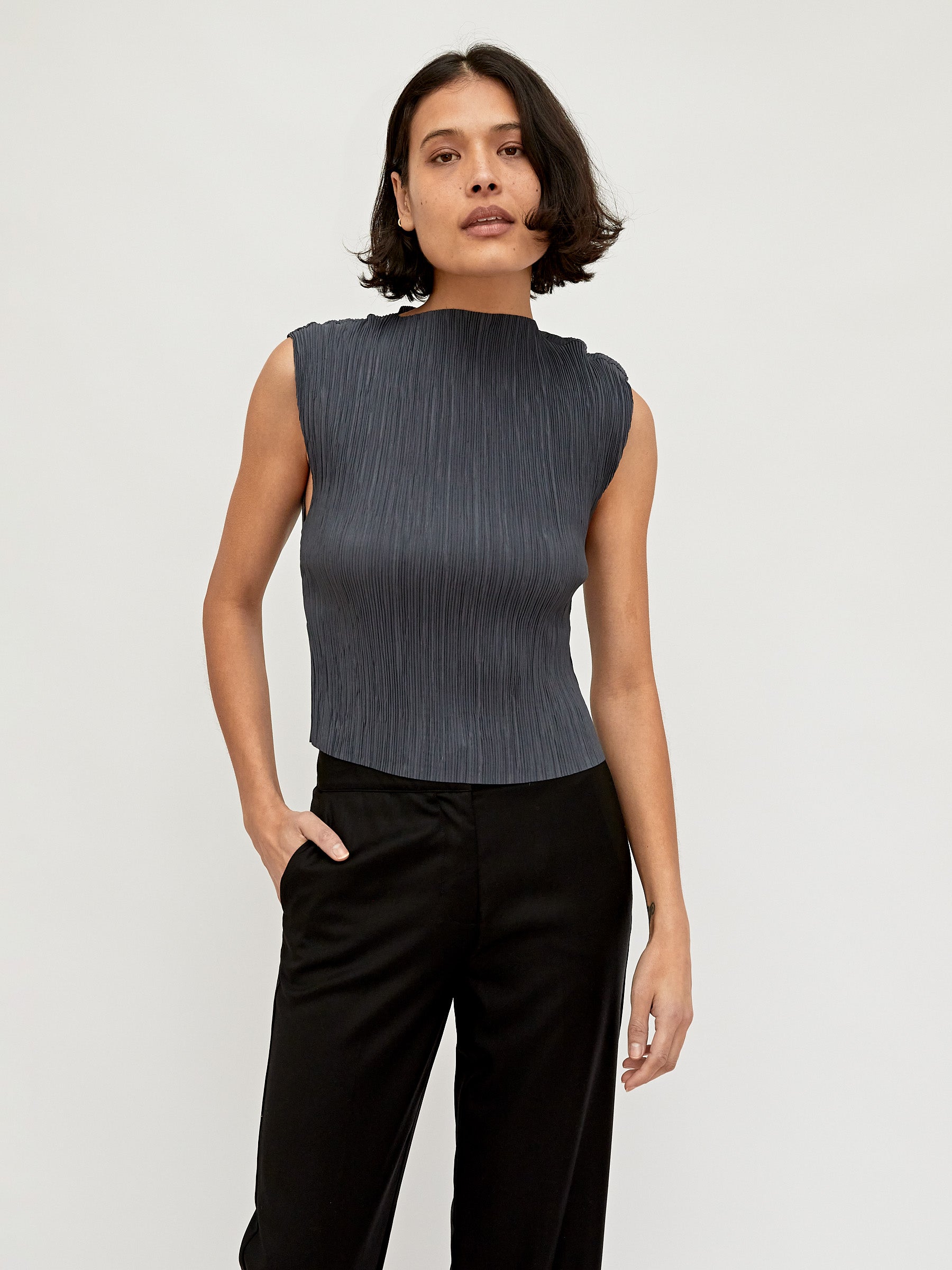 St. Agni | Charcoal Pleated Top | The UNDONE