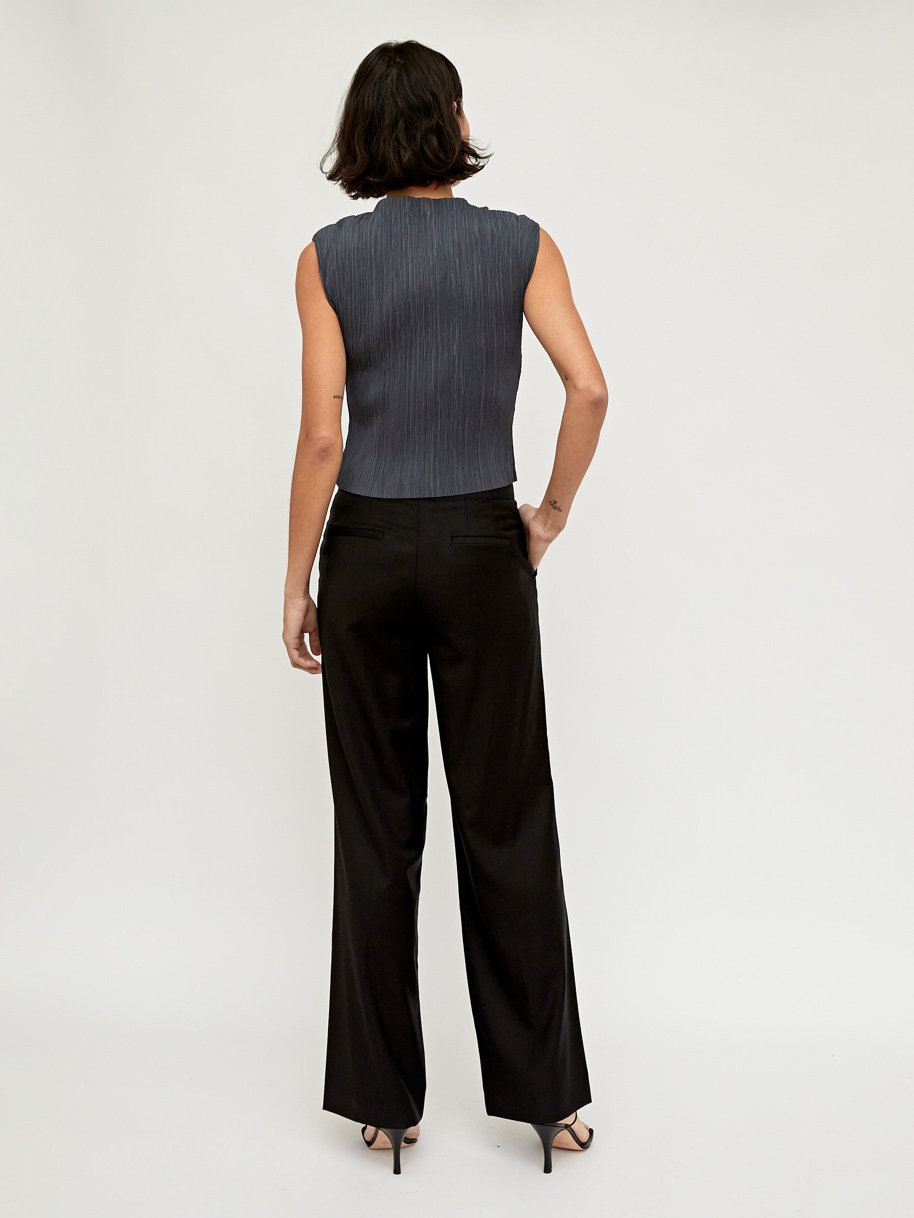 St. Agni | Charcoal Pleated Top | The UNDONE