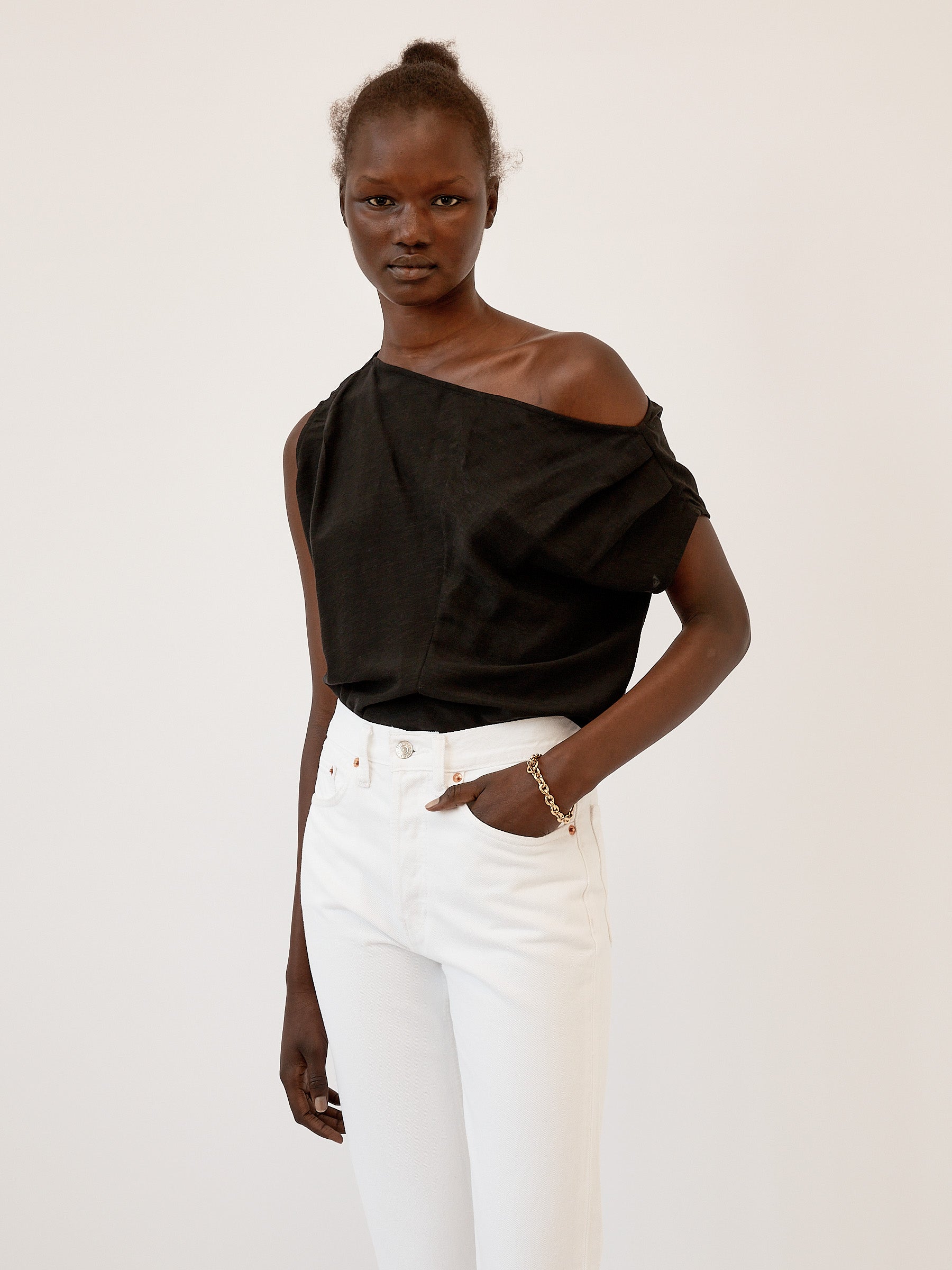 St. Agni | Yeva Top in Black | The UNDONE