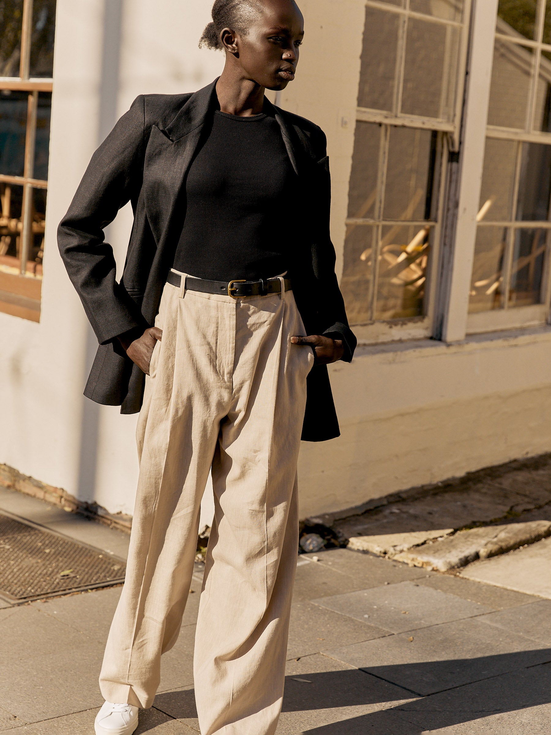 5 Ways to Wear a Black Blazer The UNDONE
