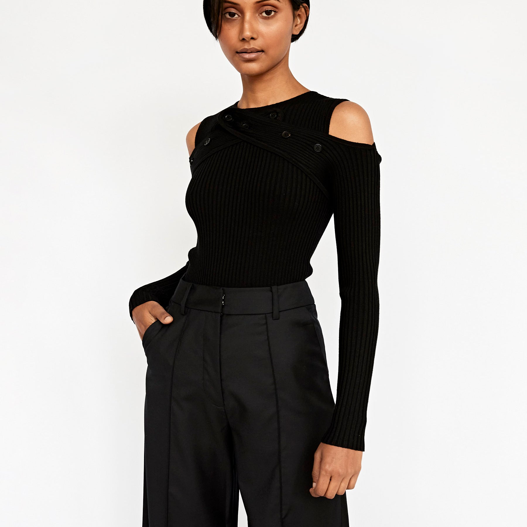 S Top in Black | The UNDONE